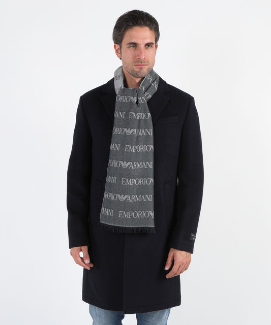Sciarpe EMPORIO ARMANI Sciarpa Uomo multi logo in lana Navy | EMPORIO ARMANI Sciarpe EMPORIO ARMANI Sciarpa Uomo multi logo in lana Navy | EMPORIO ARMANI