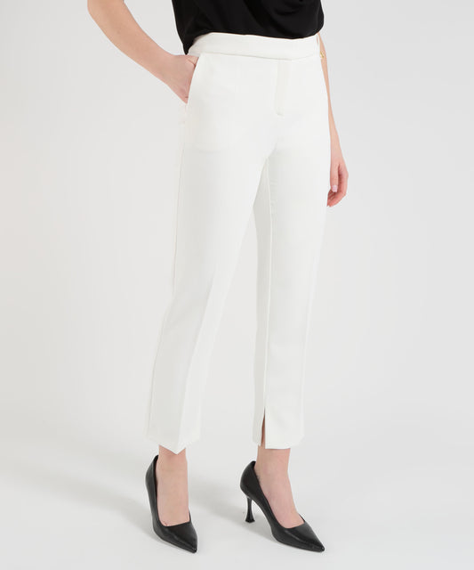 ELISABETTA FRANCHI Pantaloni in crêpe leggero con logo charm