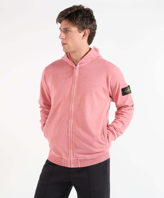 Felpe STONE ISLAND MALFILÉ FLEECE 'OLD' EFFECT - Felpa vestibilità regular con cappuccio, zip e tasche Oleandro | STONE ISLAND Felpe STONE ISLAND MALFILÉ FLEECE 'OLD' EFFECT - Felpa vestibilità regular con cappuccio, zip e tasche Oleandro | STONE ISLAND
