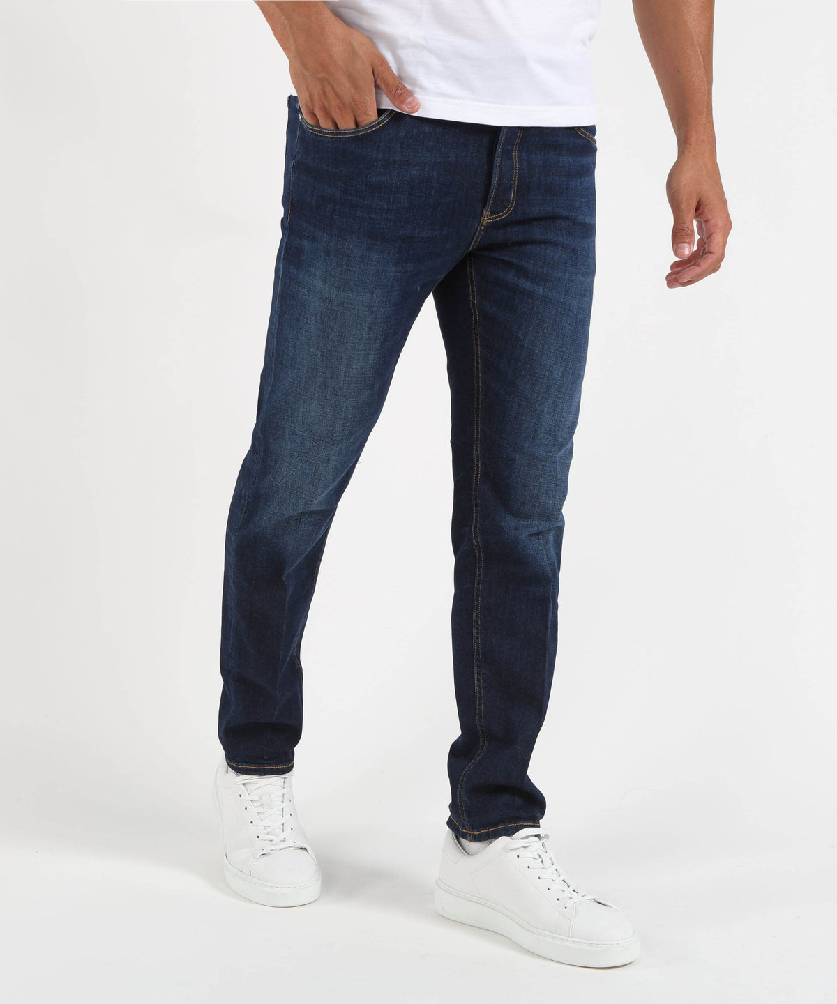 PT01Men’s Tapered Jeans