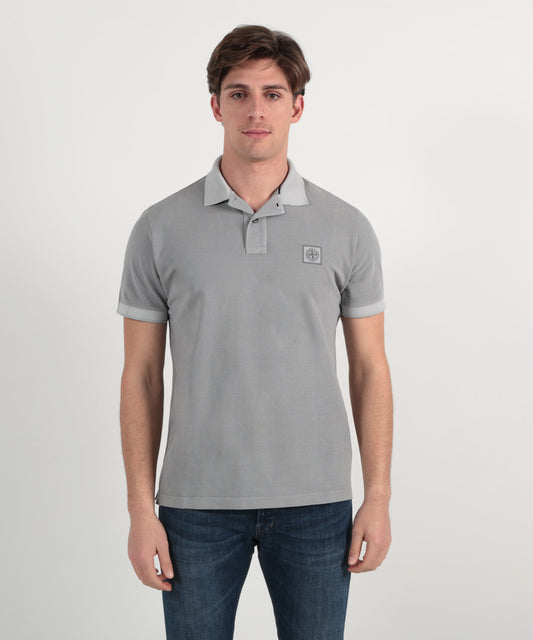 STONE ISLAND Polo slim fit con patch Bussola sovratinta con pigmenti