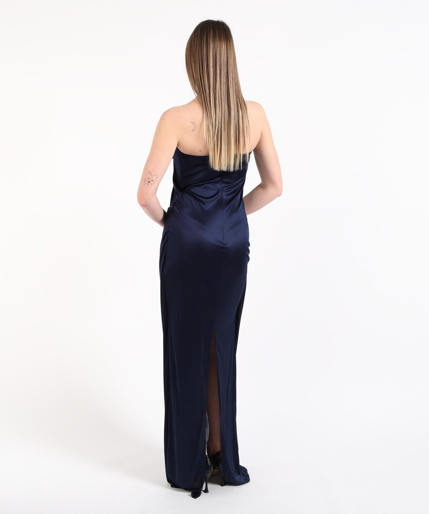 ELISABETTA FRANCHI Abito Red Carpet in jersey lucido con fiore ricamato