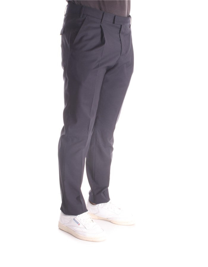 PT01 Pantalone chiusura con zip e gancio