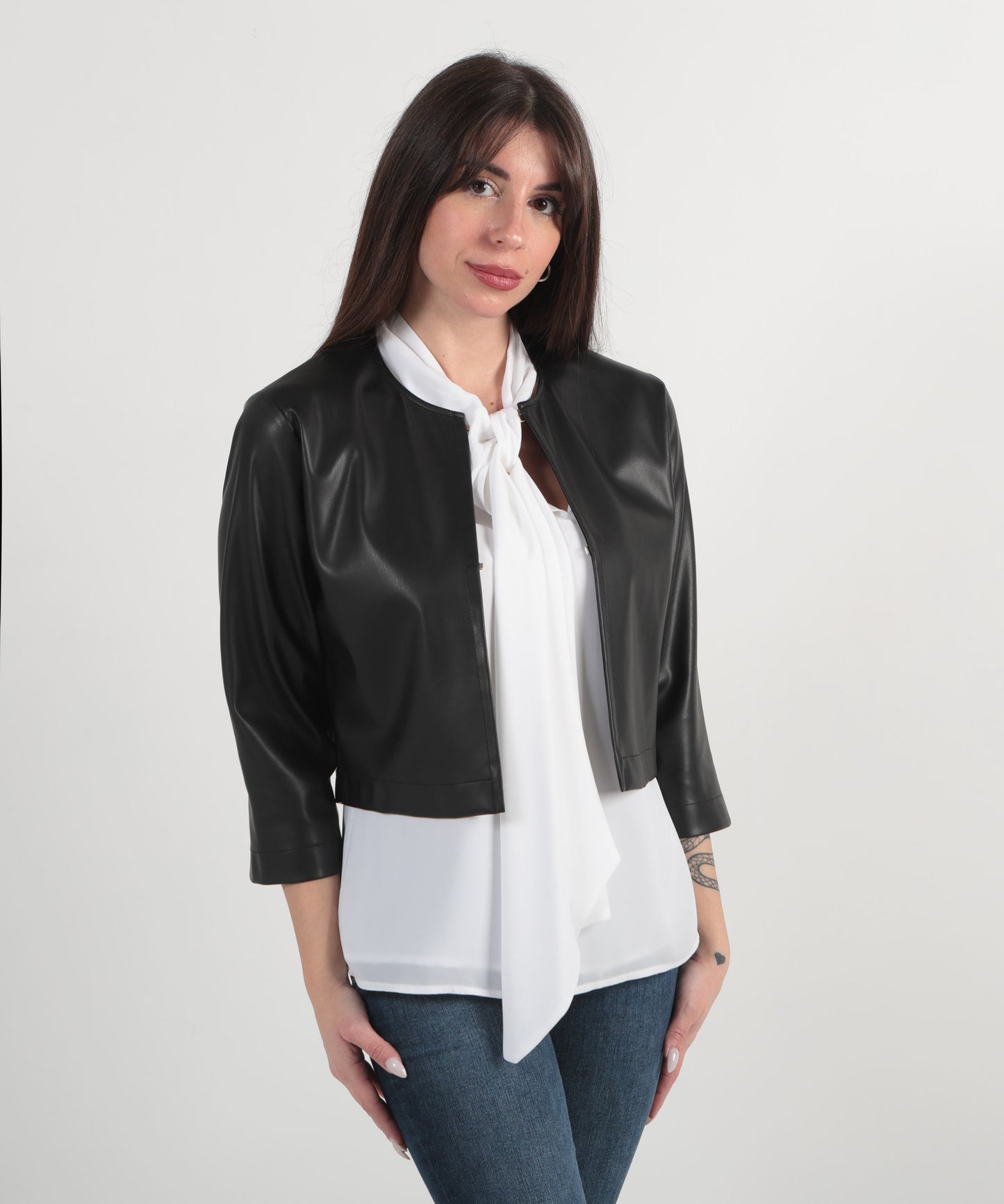 LIUJO BLACK Bolero in similpelle