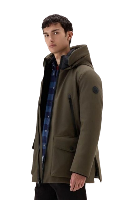 WOOLRICH soft shell parka