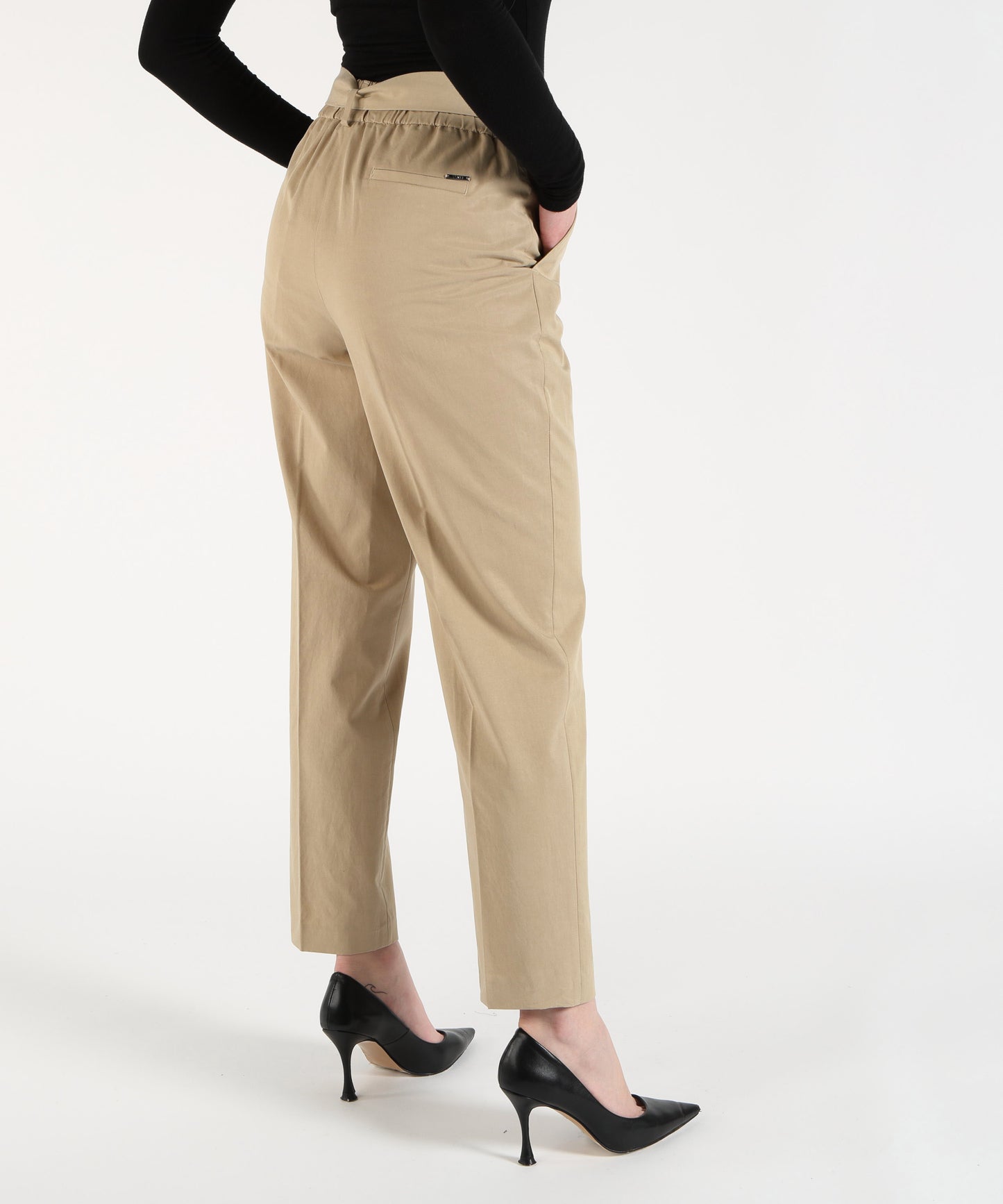 LIUJO WHITE Pantalone chino con cintura