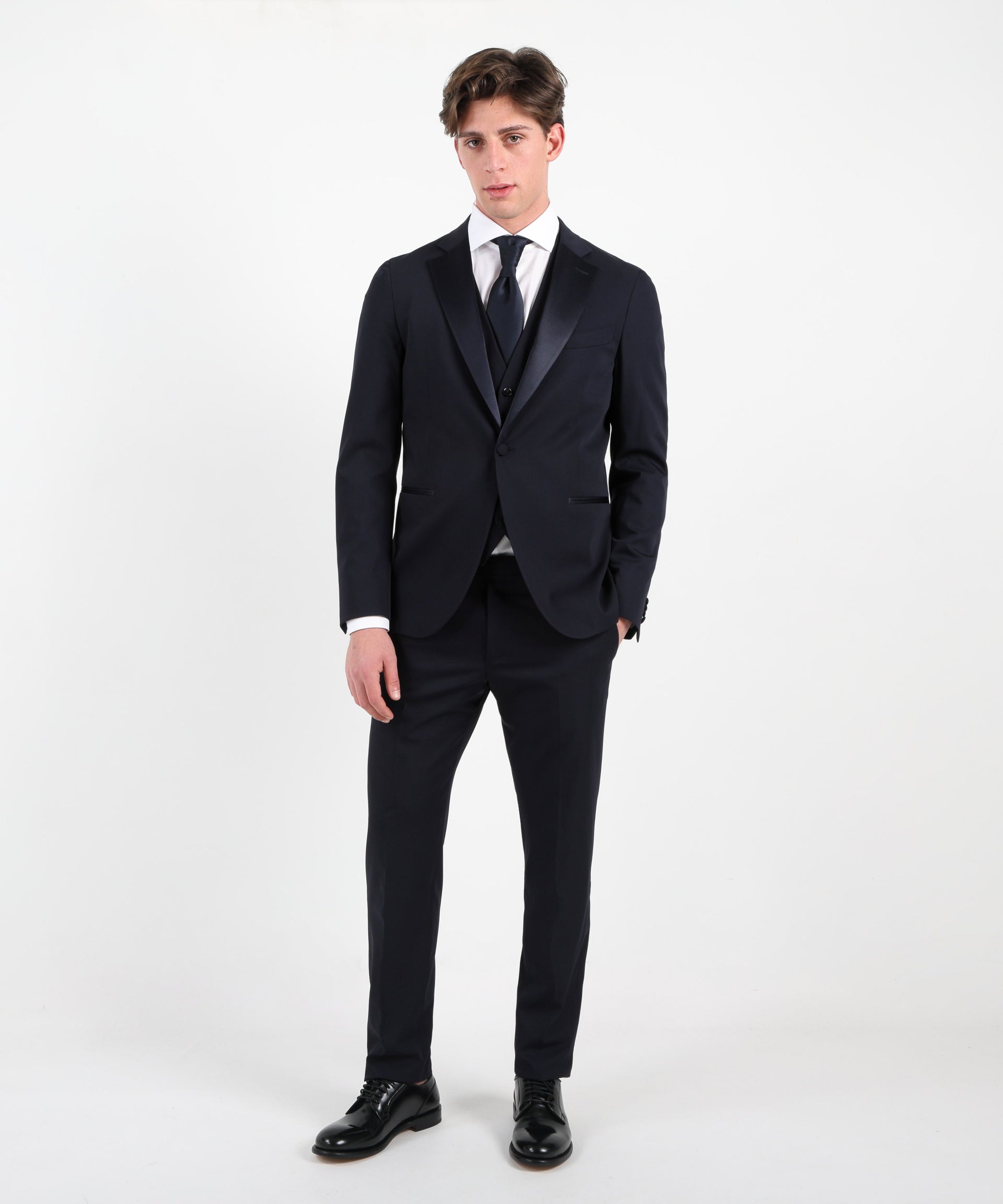 CORNELIANI abito tre pezzi
