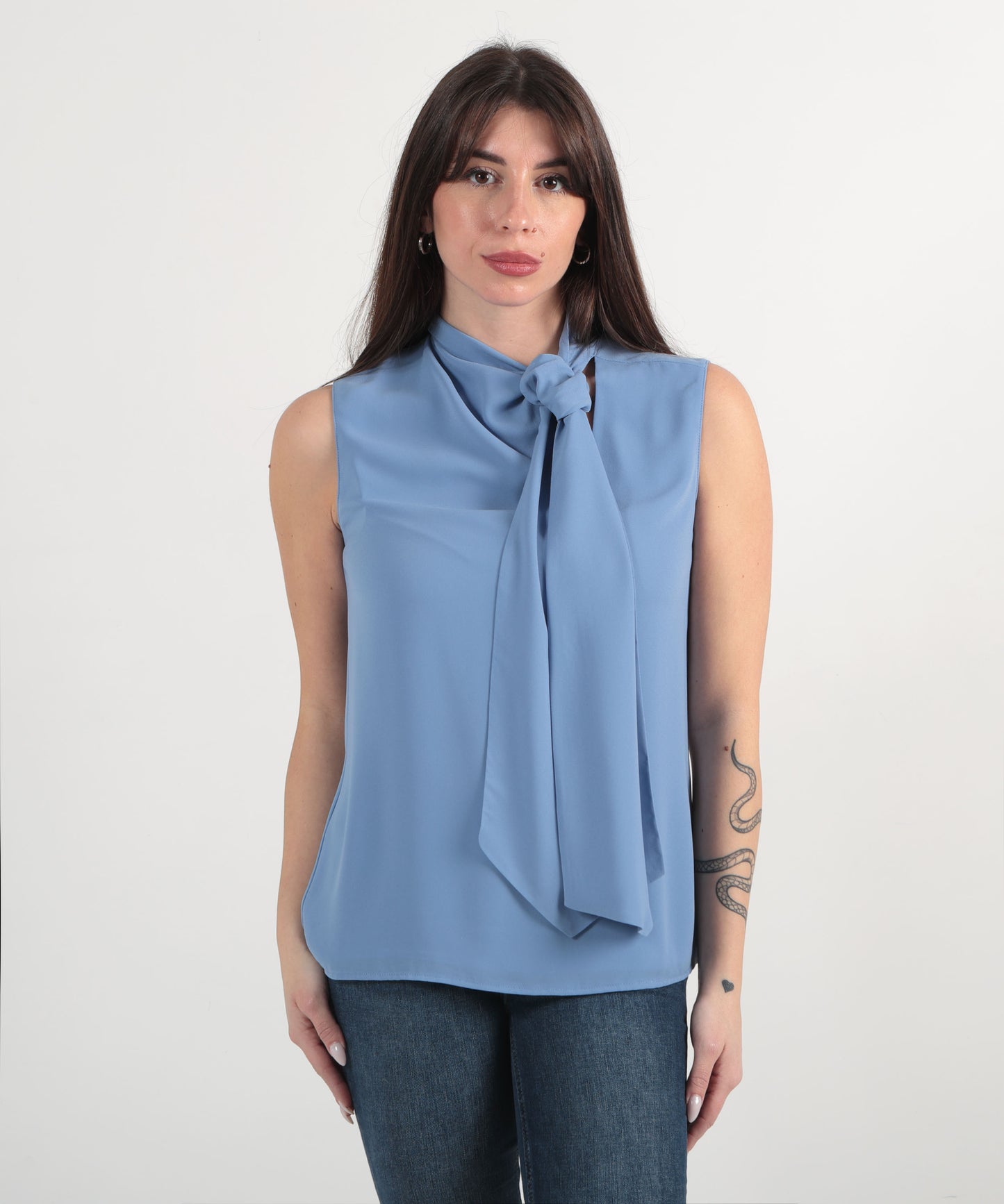 LIUJO BLACK Top dettaglio sciarpa