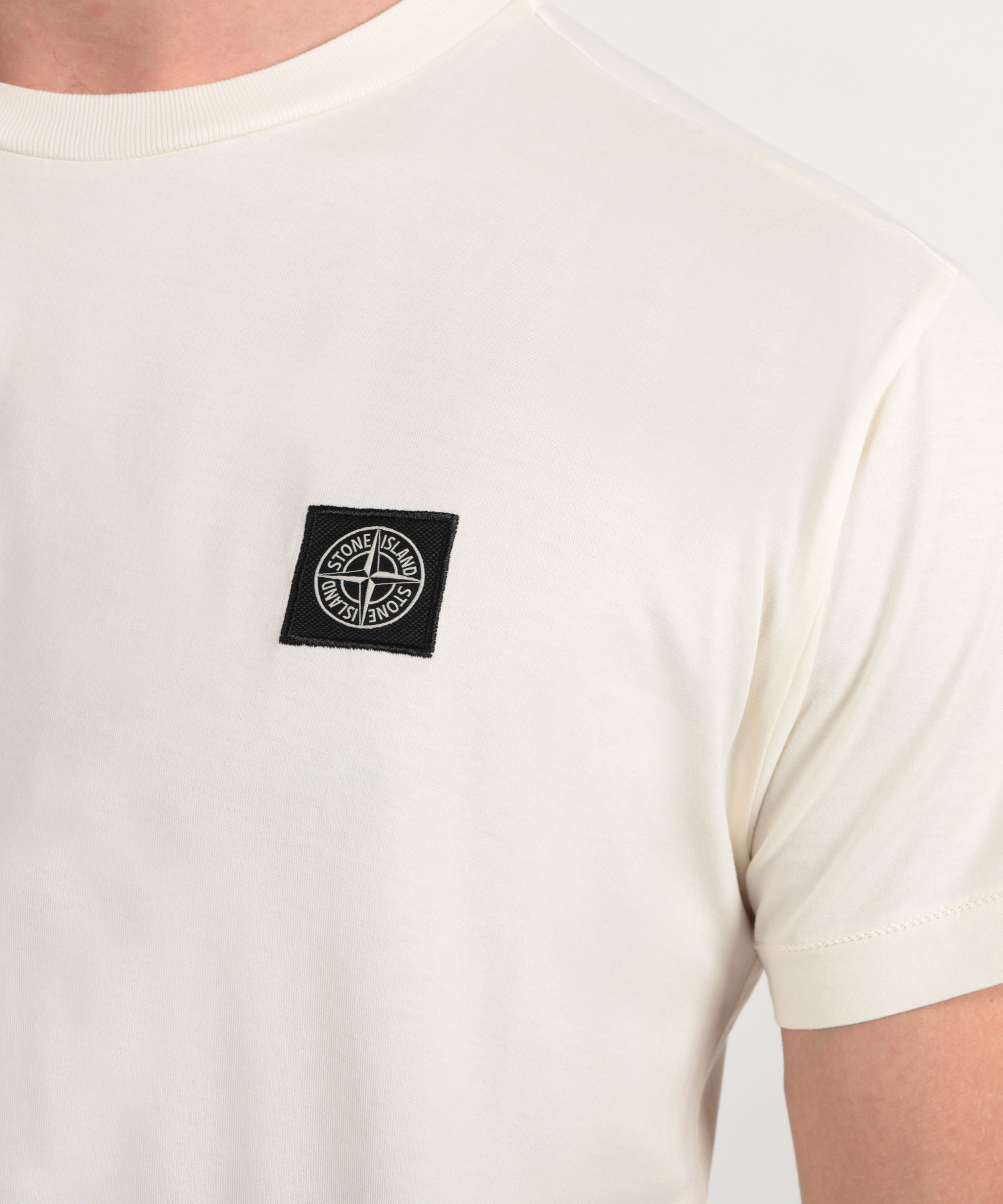 ★STONE ★ Logo Patch Slim Fit Short Sleeve T-Shirt Gr Stone Island Light Green Short Sleeve Logo Patch T Shirt