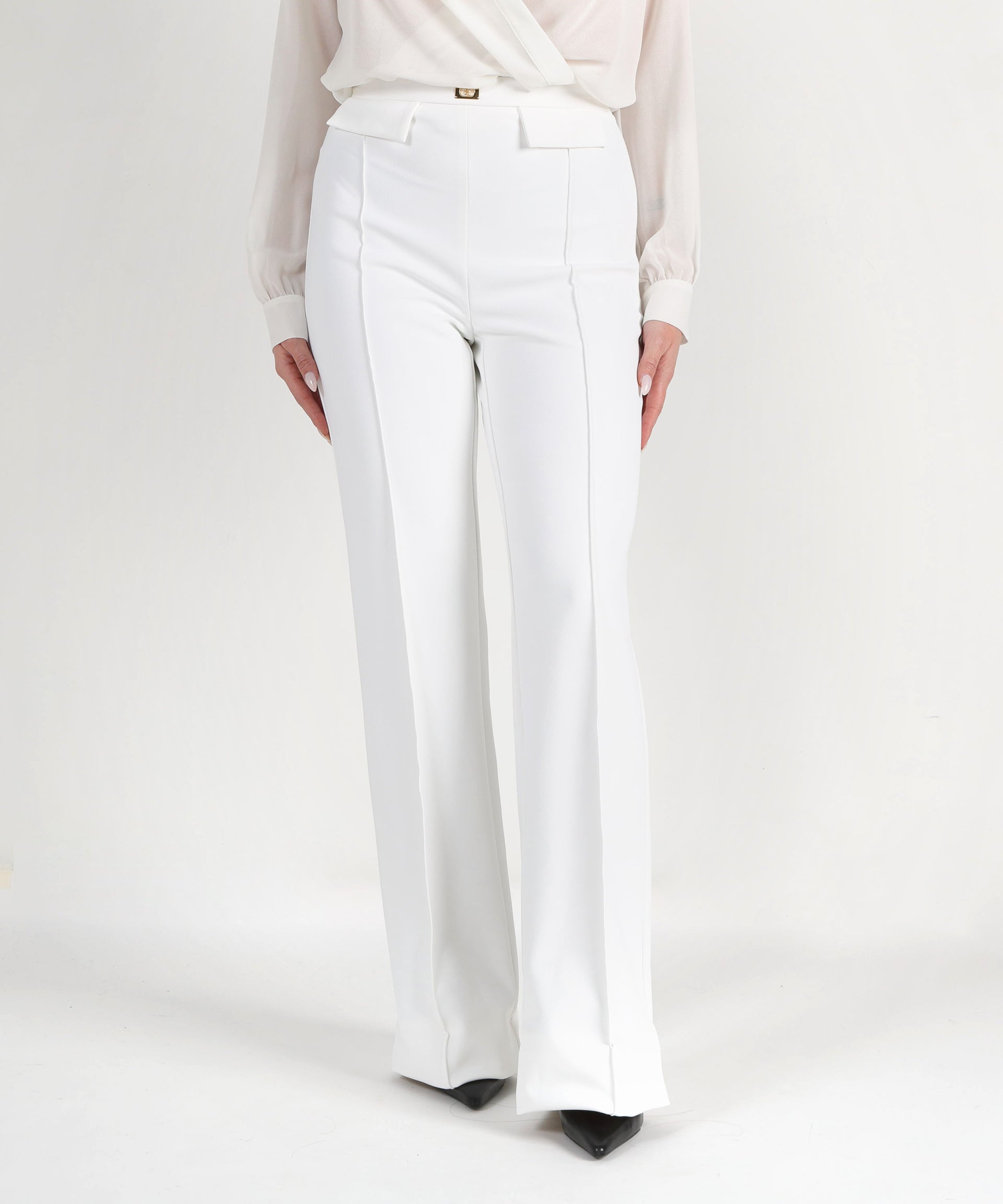 ELISABETTA FRANCHI Pantaloni in crêpe con placca logo