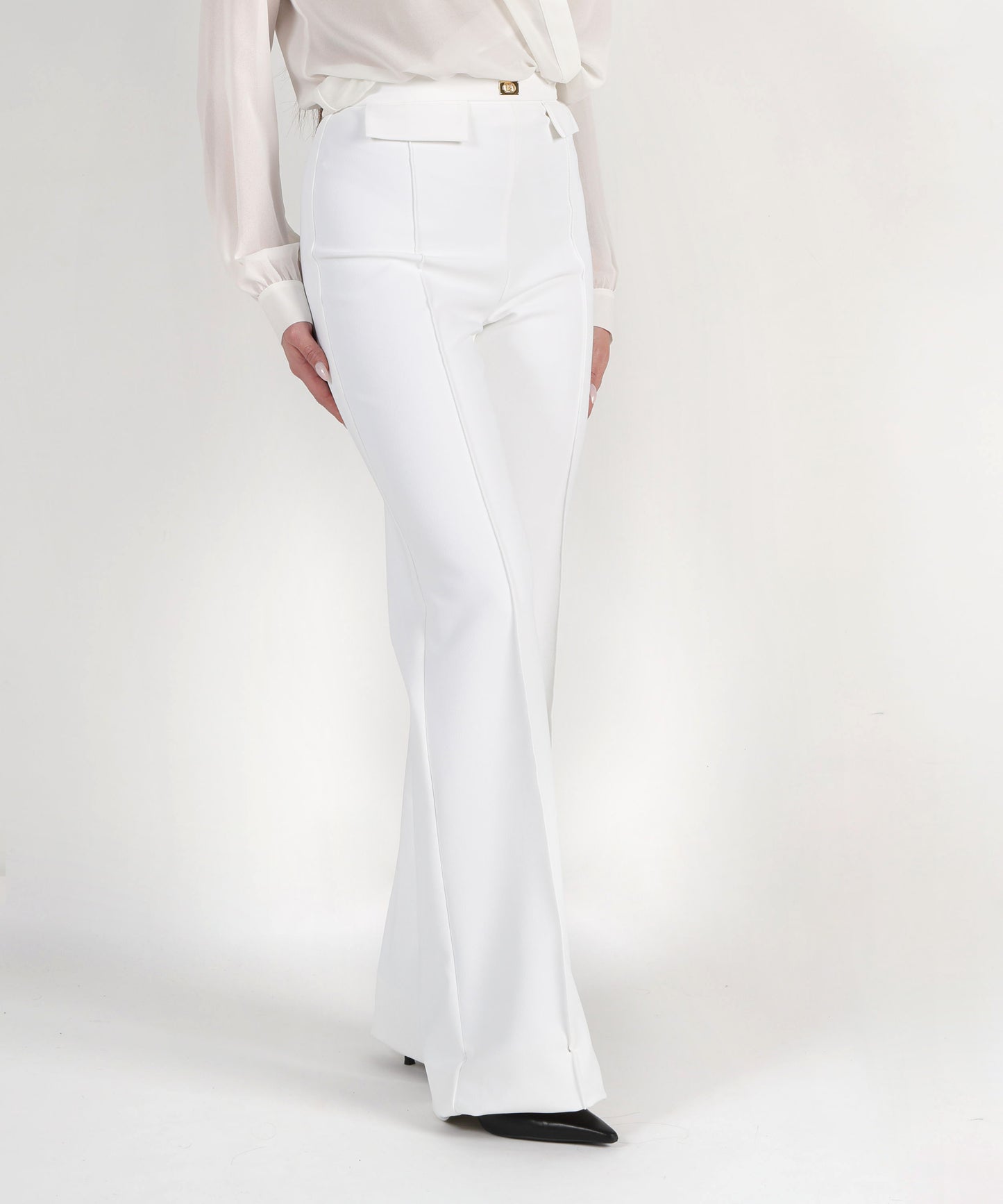 ELISABETTA FRANCHI Pantaloni in crêpe con placca logo