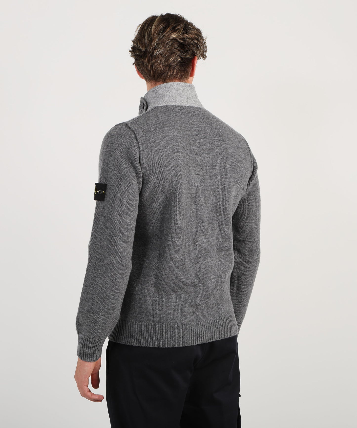 STONE ISLAND Maglione con bottoni e dettagli in feltro