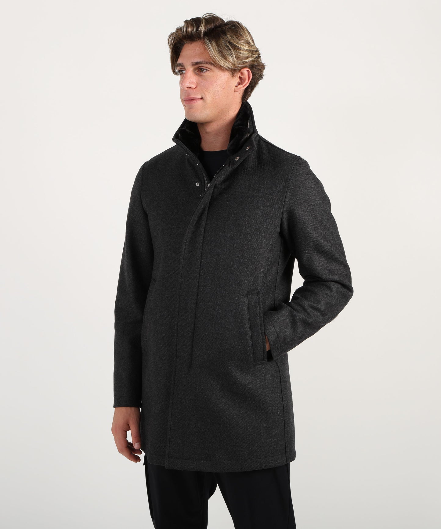 HERNO Cappotto leggero in lana vergine pettinata RWS con imbottitura in poliestere