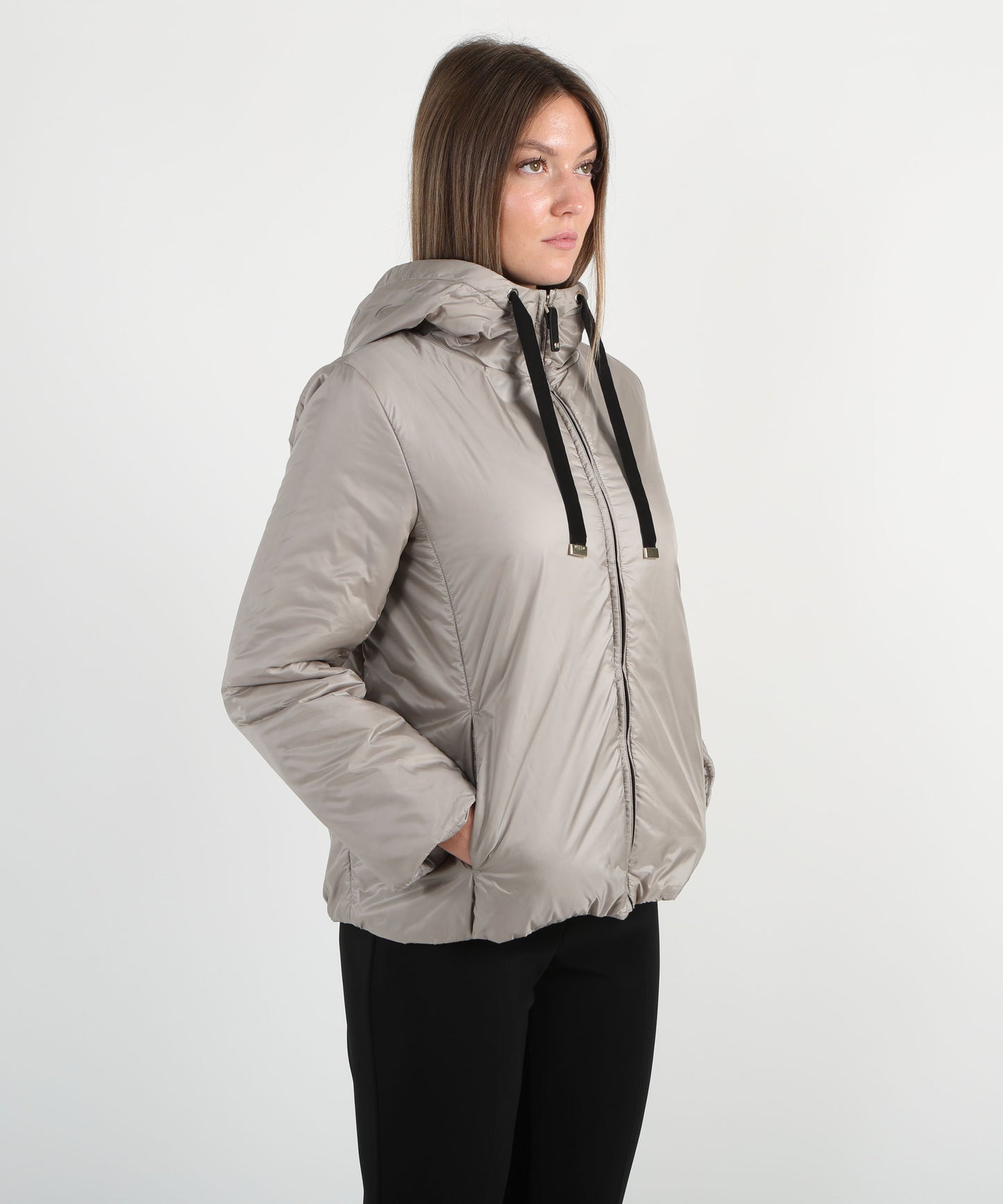 MAX MARA THE CUBE