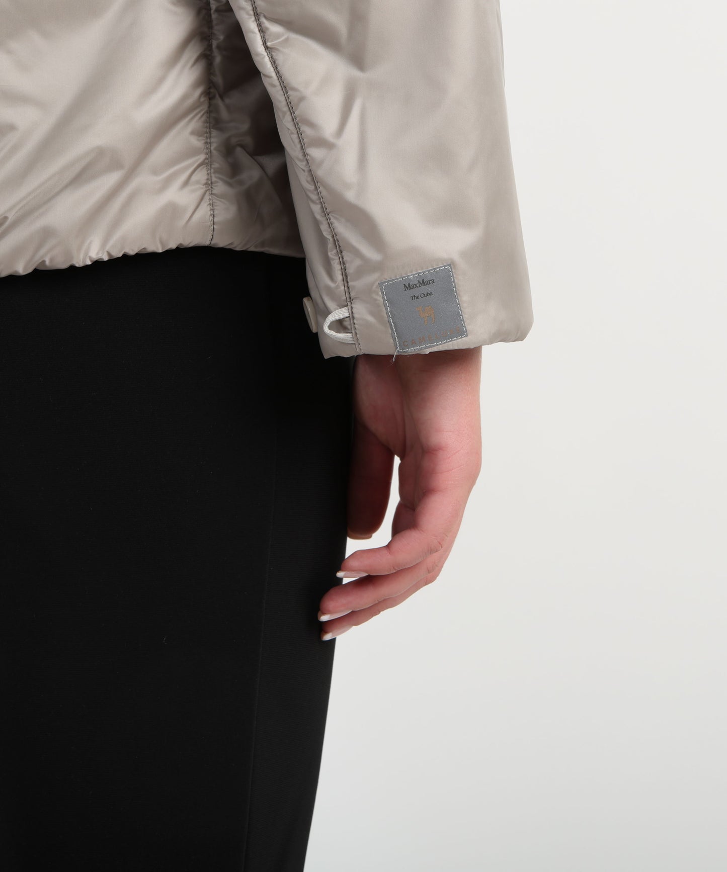 MAX MARA THE CUBE