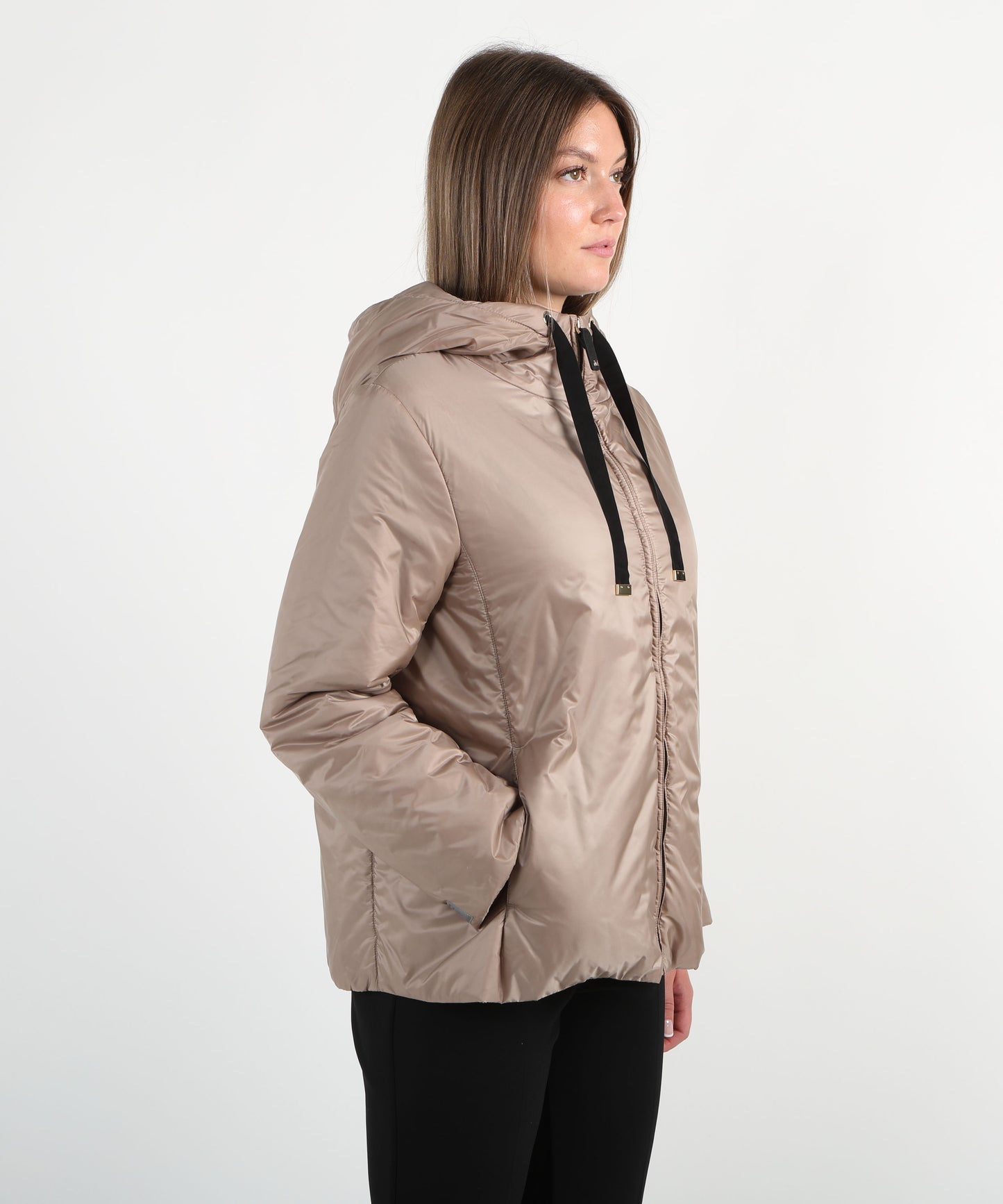 MAX MARA THE CUBE