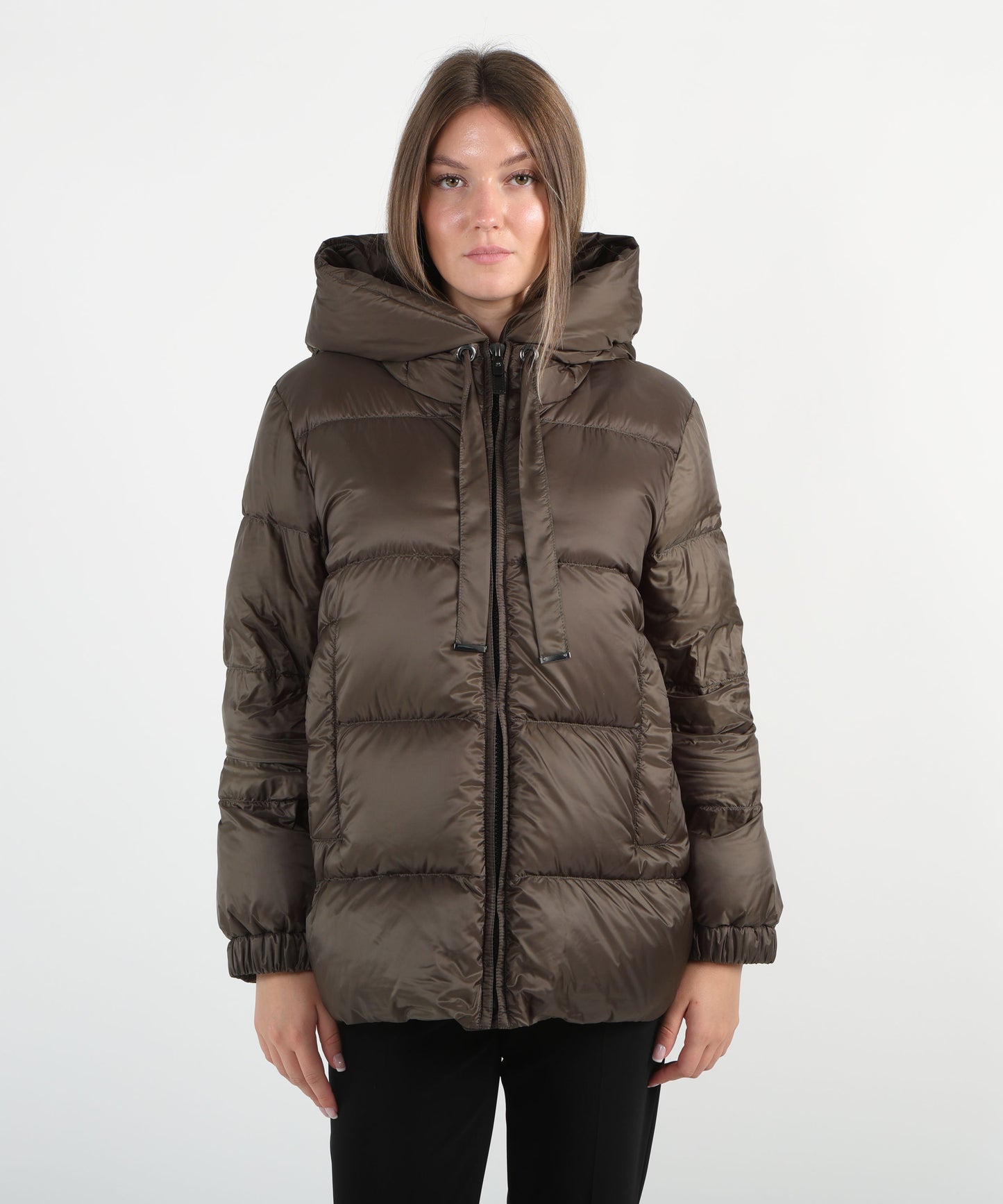 MAX MARA THE CUBE