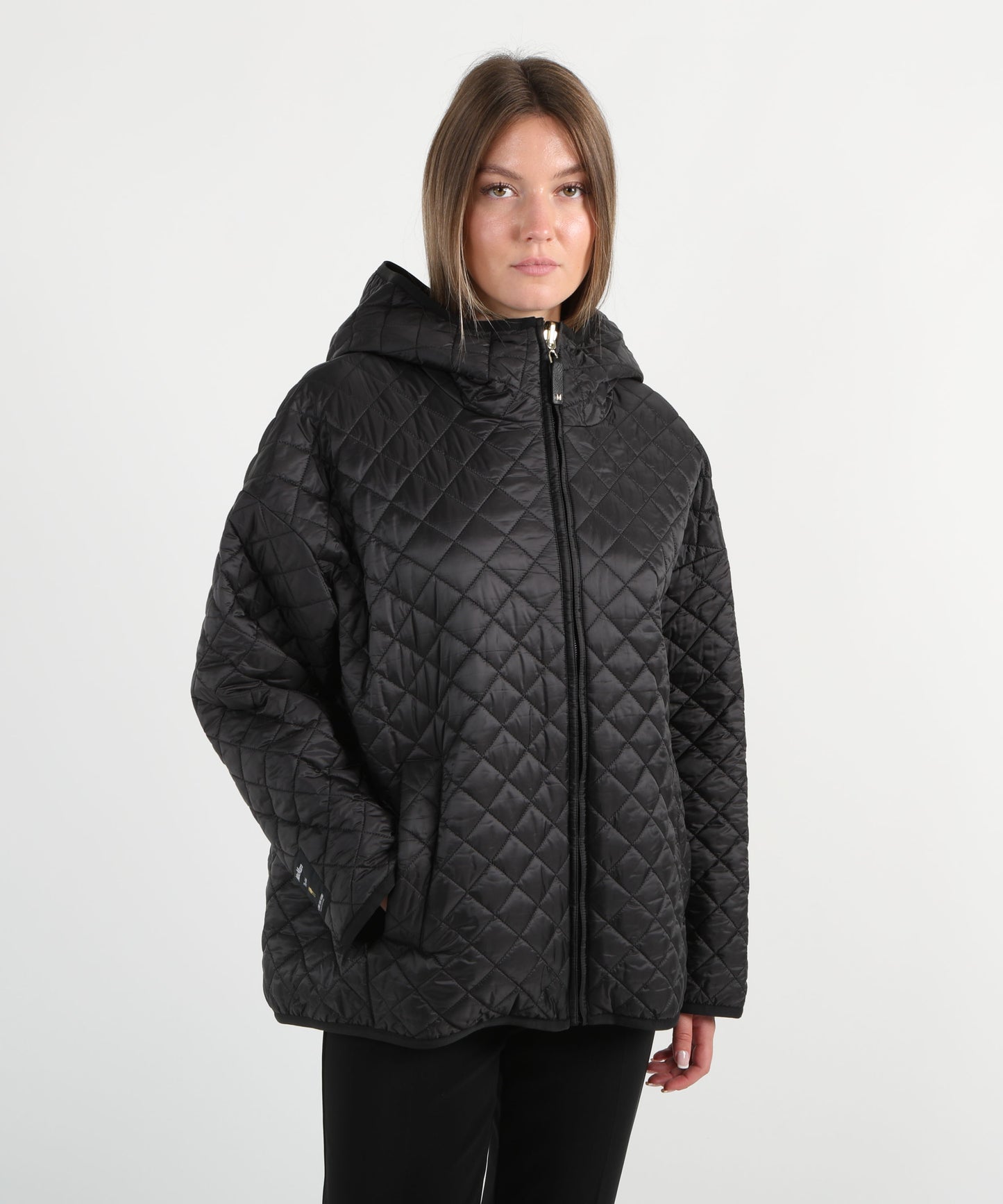MAX MARA THE CUBE