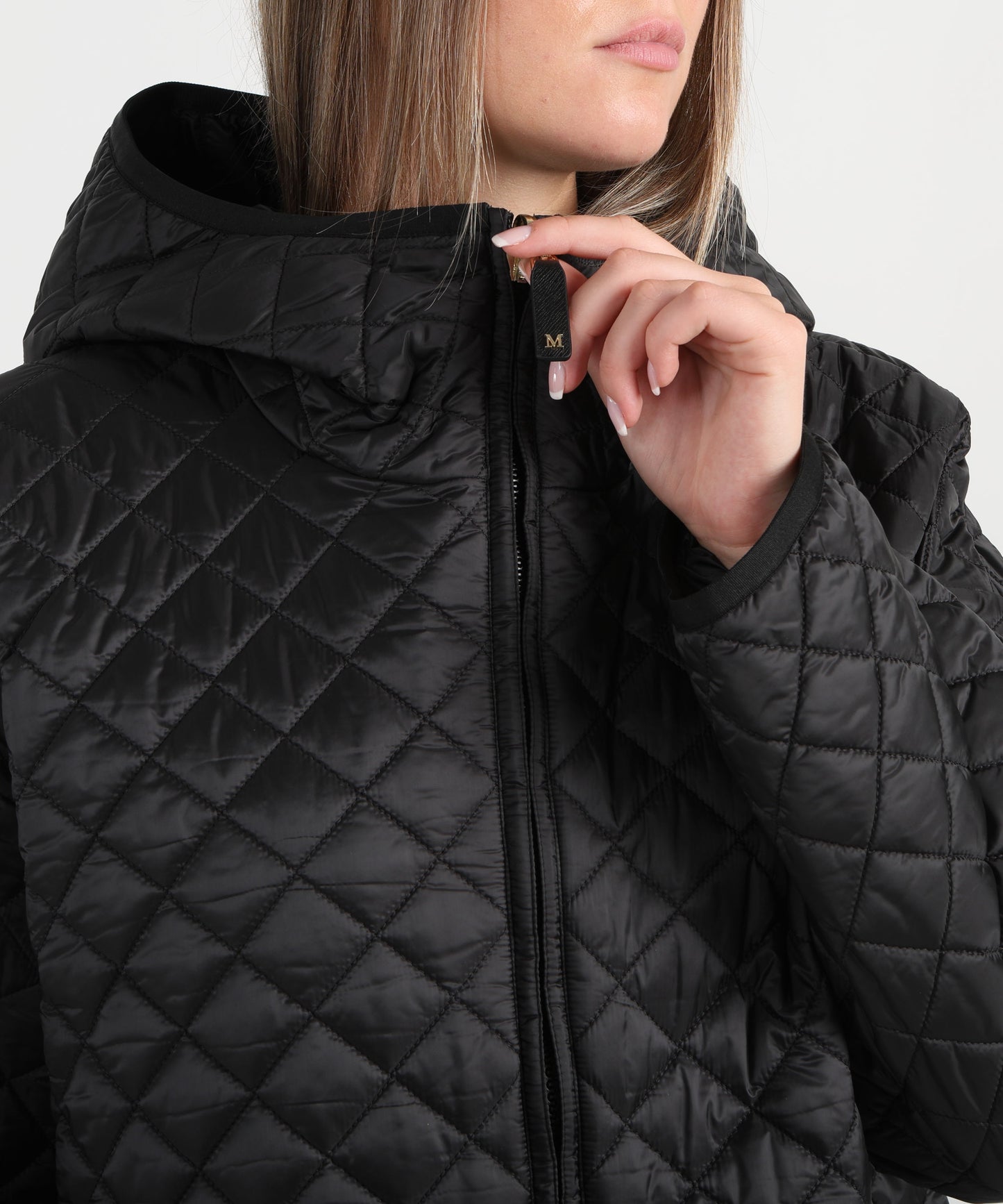 MAX MARA THE CUBE