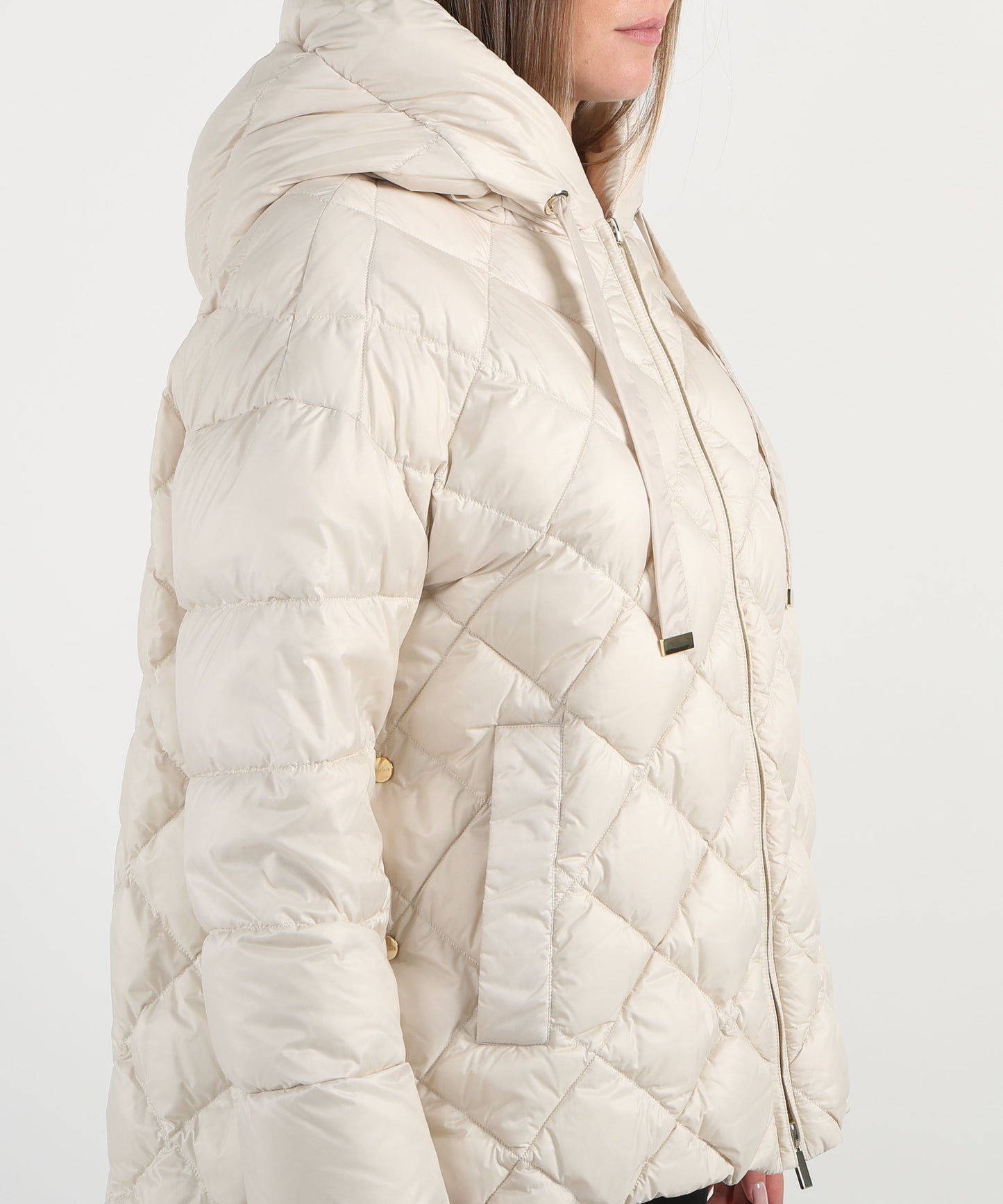 MAX MARA THE CUBE