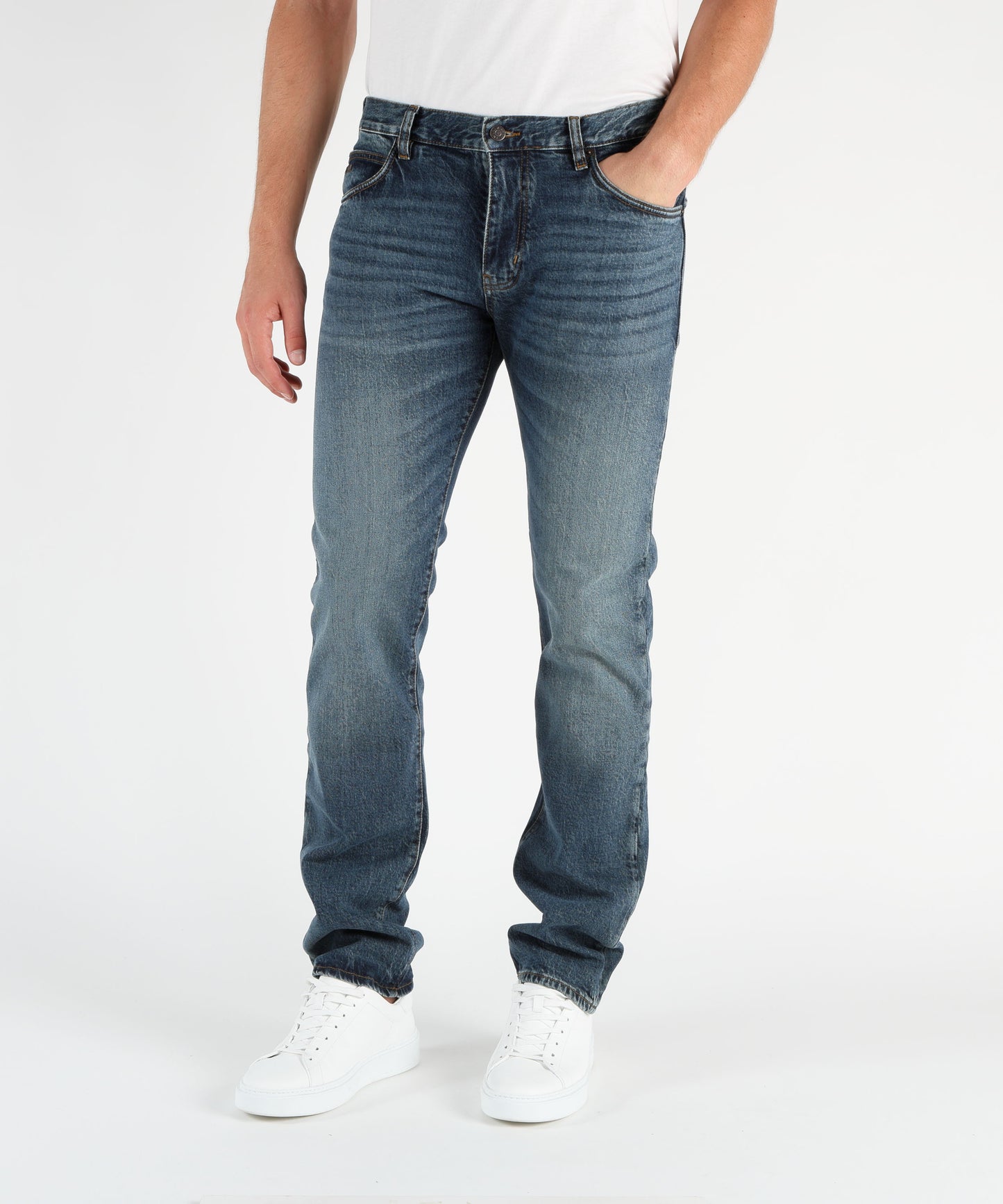 EMPORIO ARMANI Jeans slim fit in denim lavato