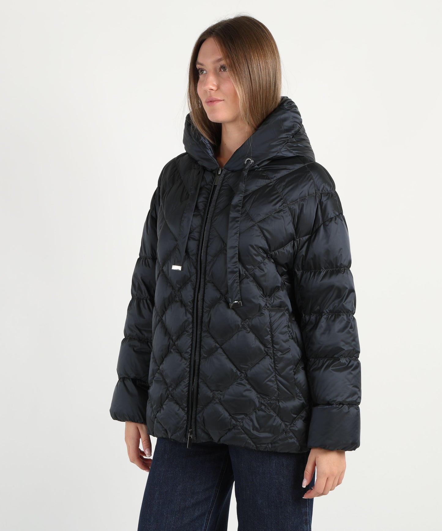 MAX MARA THE CUBE