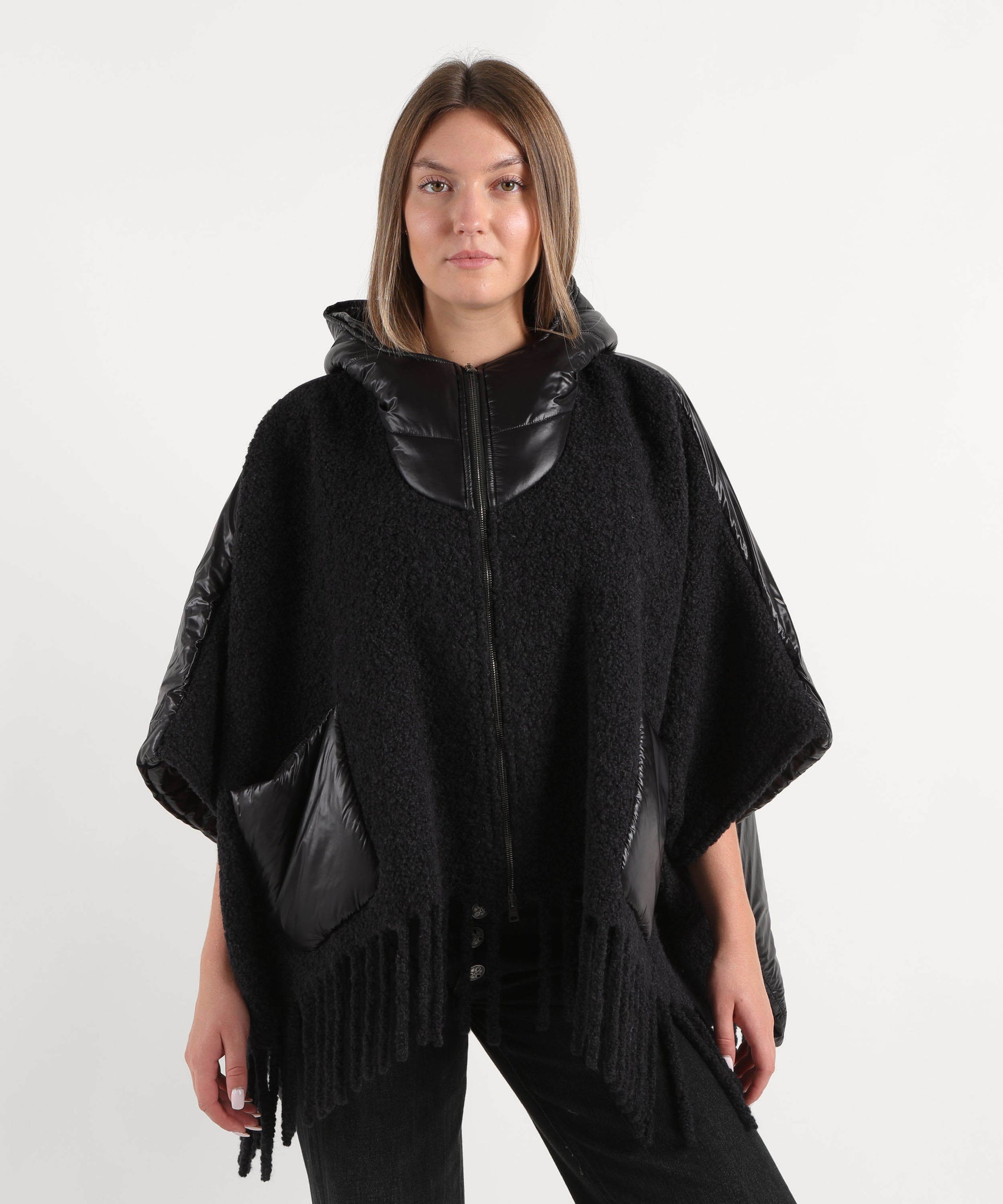 HERNO Cappotto Herno Trapuntato con Frange e Cappuccio