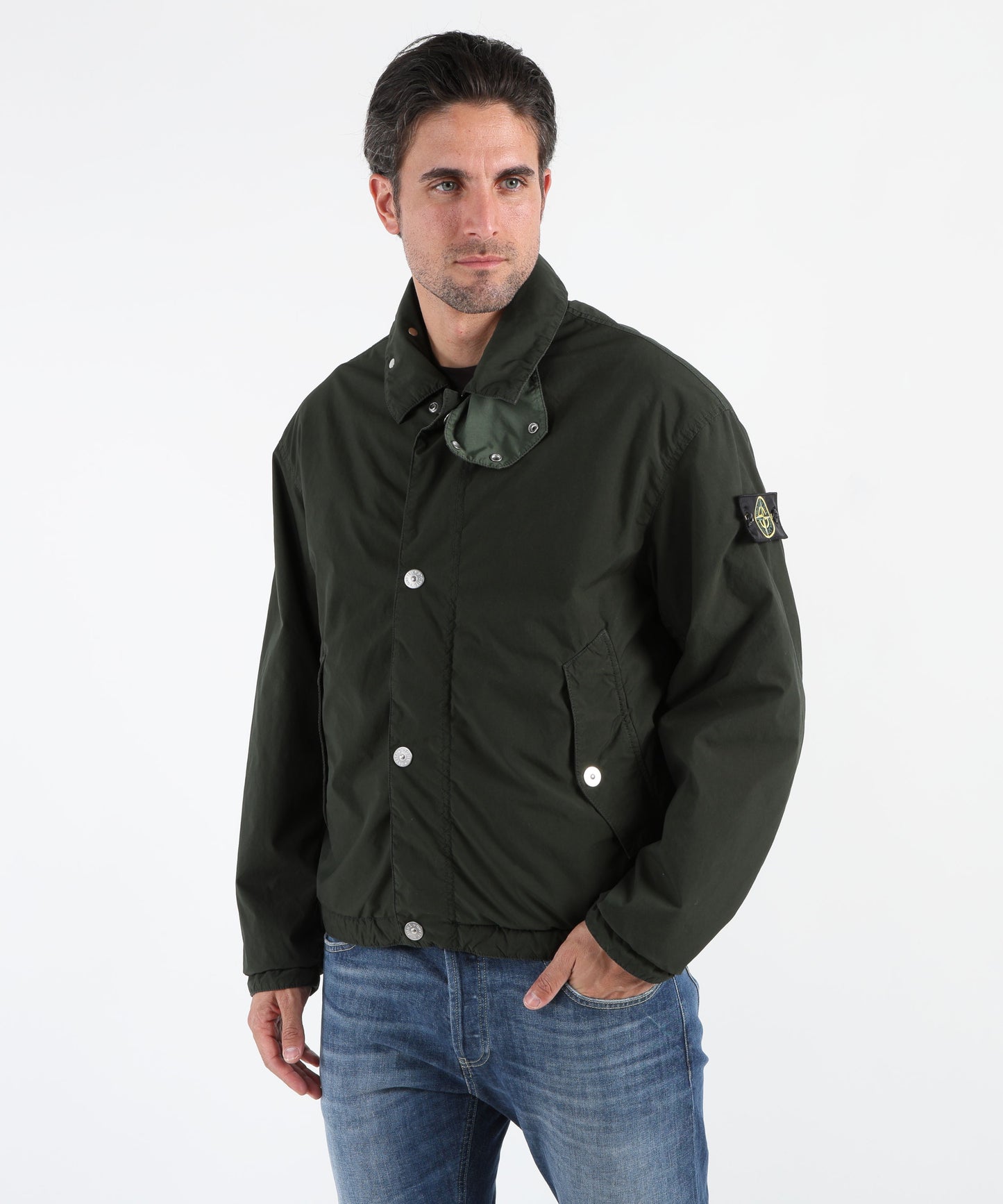 STONE ISLAND Coach jacket con antigoccia e tasche con automatici