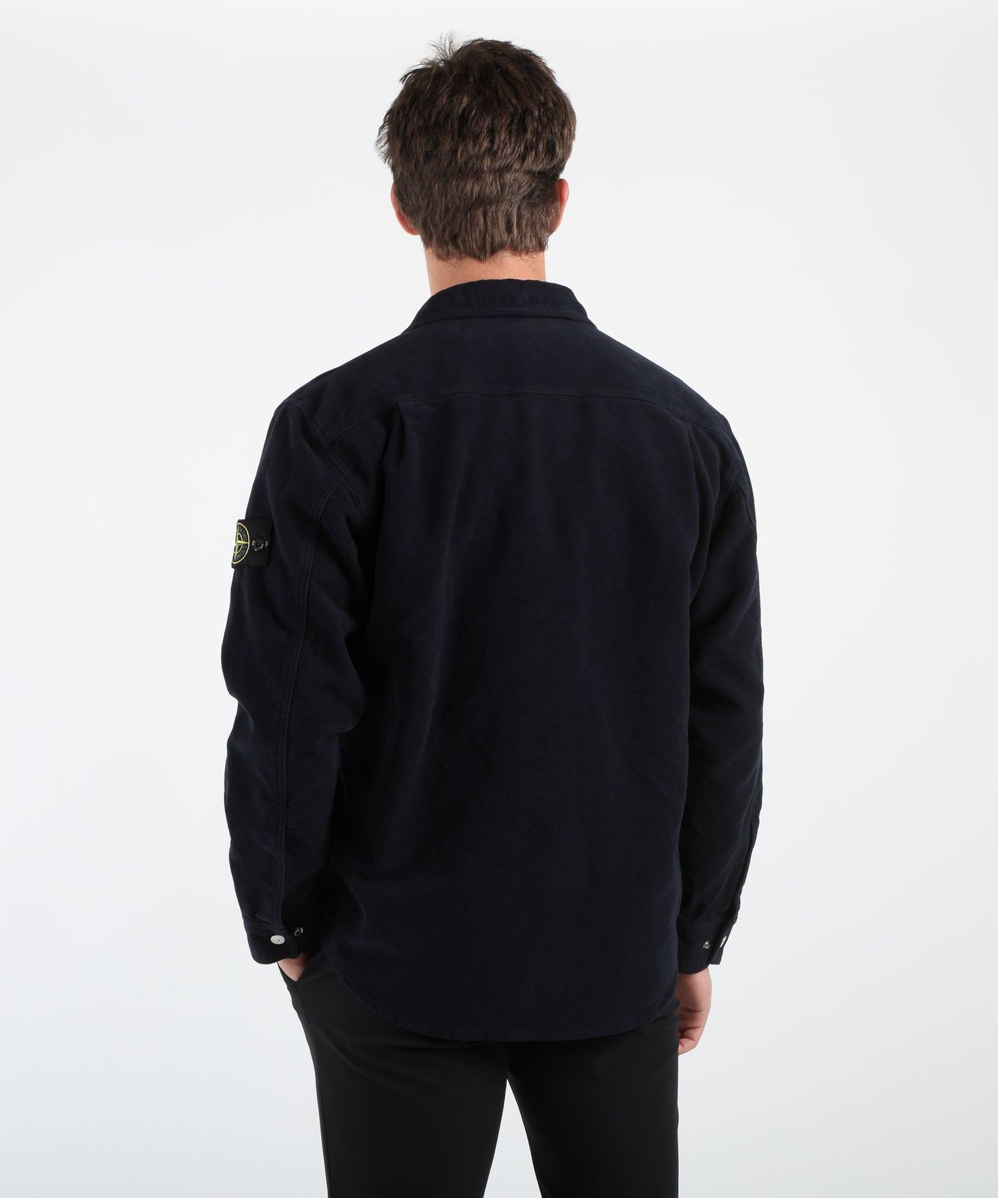 STONE ISLAND Overshirt vestibilità comfort con tasca sul petto e chiusura con automatici