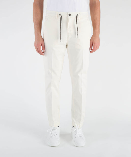 LIUJO Trousers with slanted pockets
