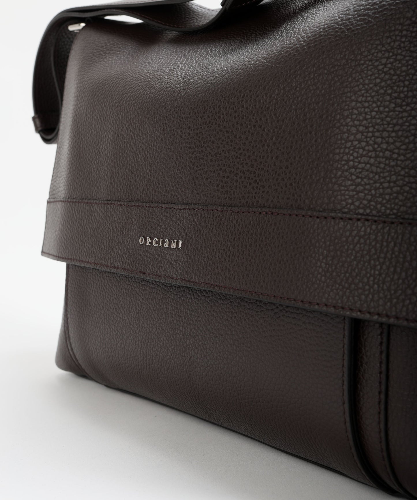 ORCIANI Micron hammered leather messenger bag