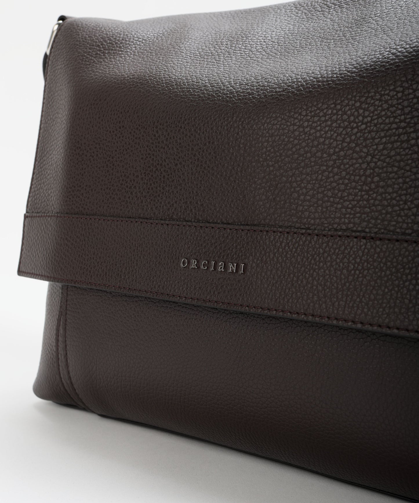 ORCIANI Micron hammered leather messenger bag