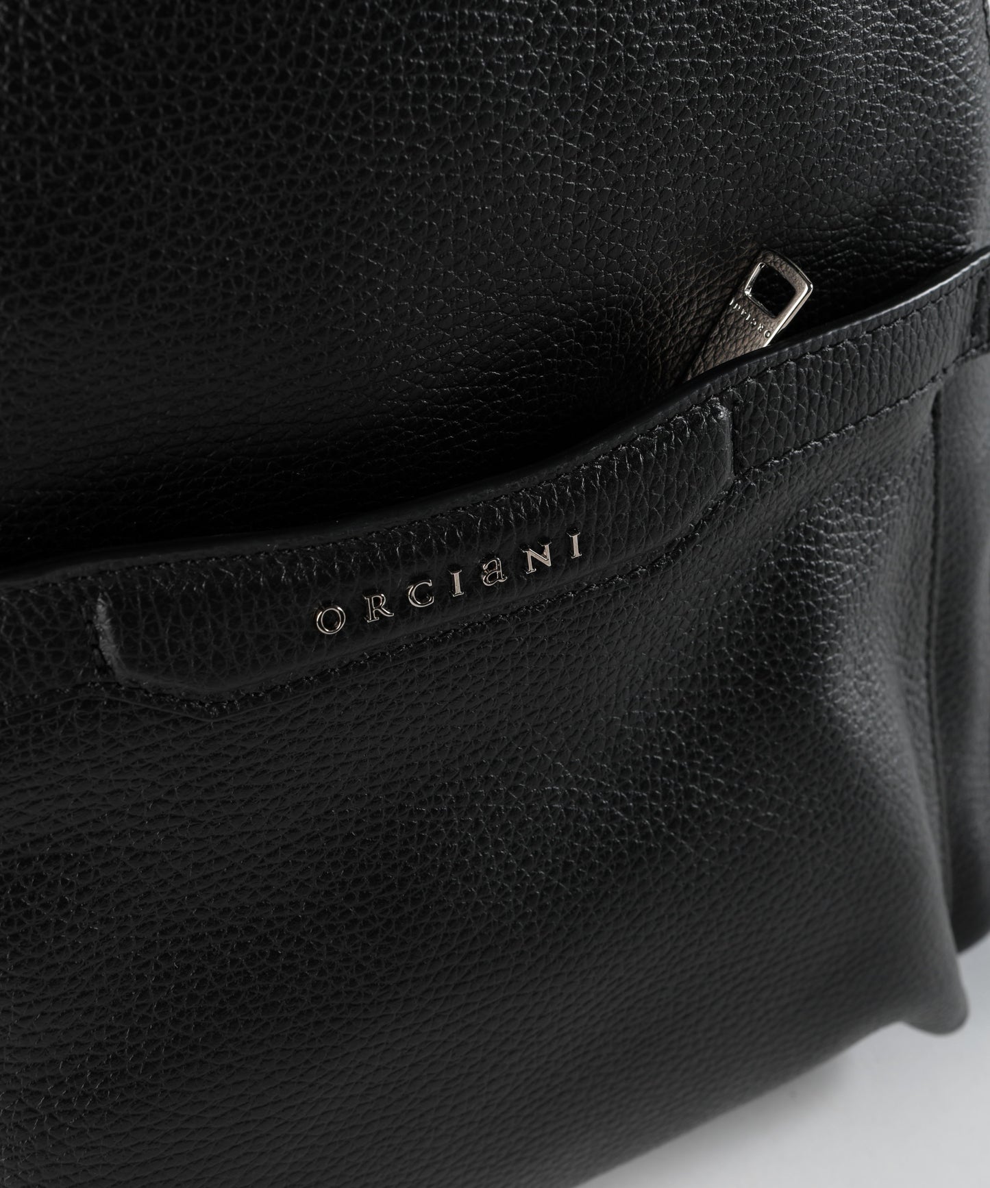 ORCIANI Zaino in Pelle Martellata Made in Italy con Finiture in Palladio