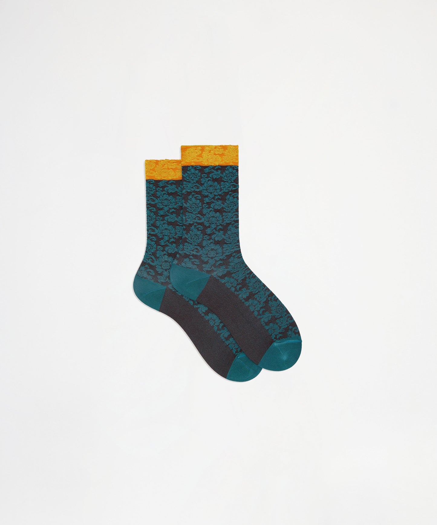 GALLO Women’s Short Socks with Floral Brocade Pattern