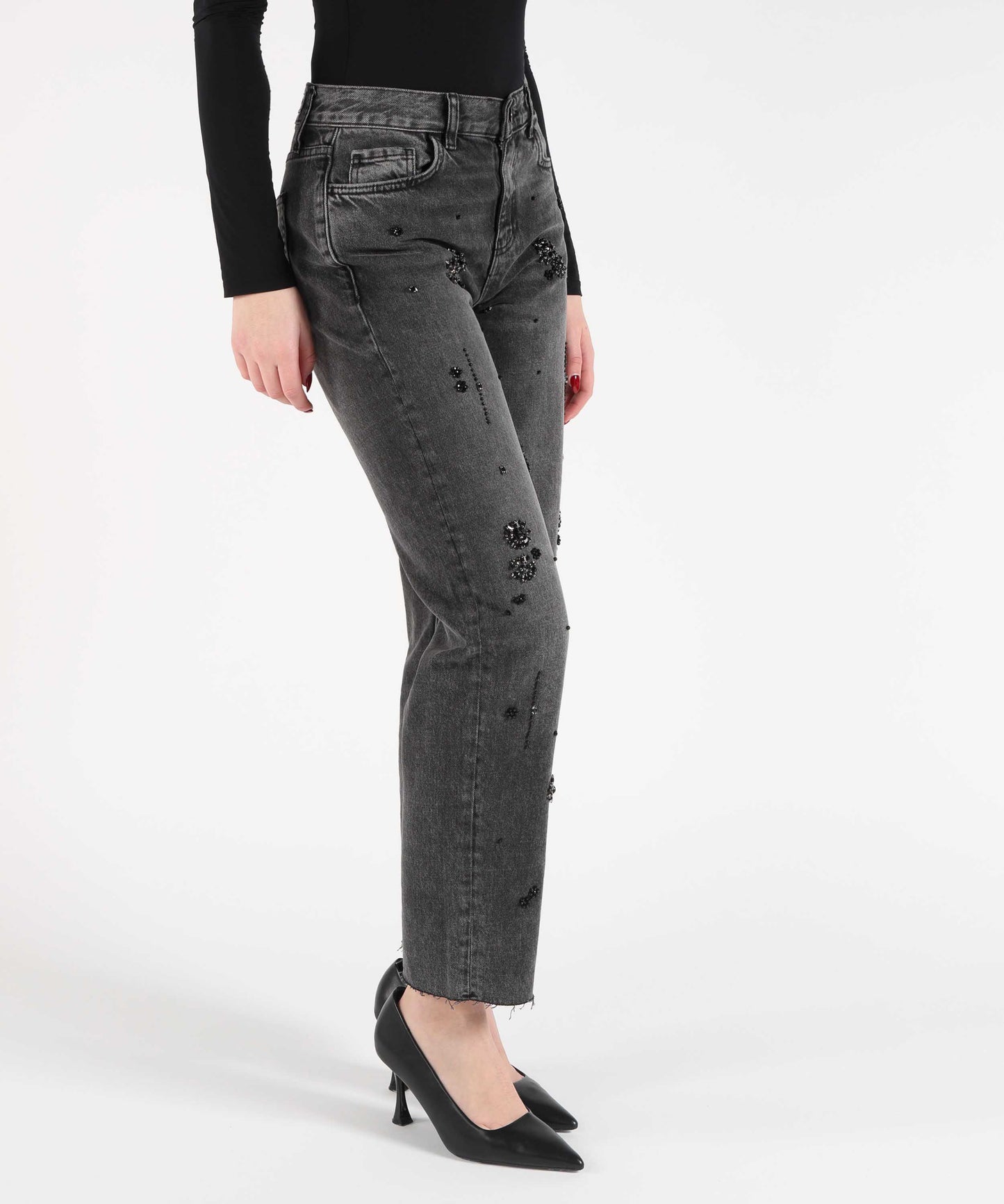 LIUJO denim Women’s Cropped Cotton Denim Jeans with Applied Rhinestones – Used Wash