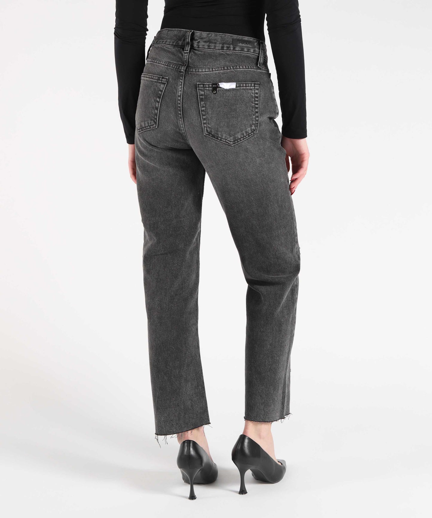 LIUJO denim Women’s Cropped Cotton Denim Jeans with Applied Rhinestones – Used Wash