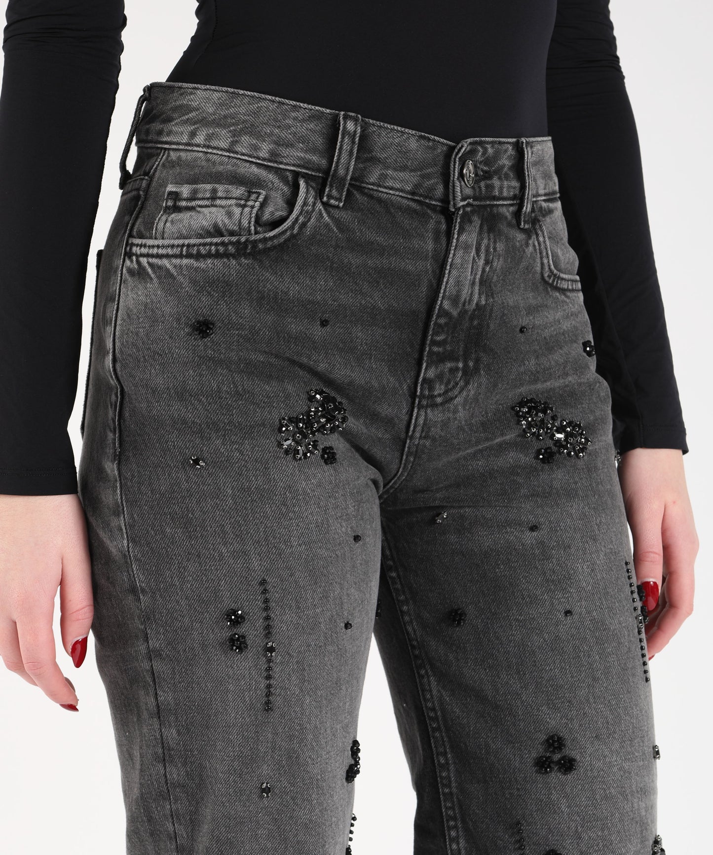 LIUJO denim Women’s Cropped Cotton Denim Jeans with Applied Rhinestones – Used Wash