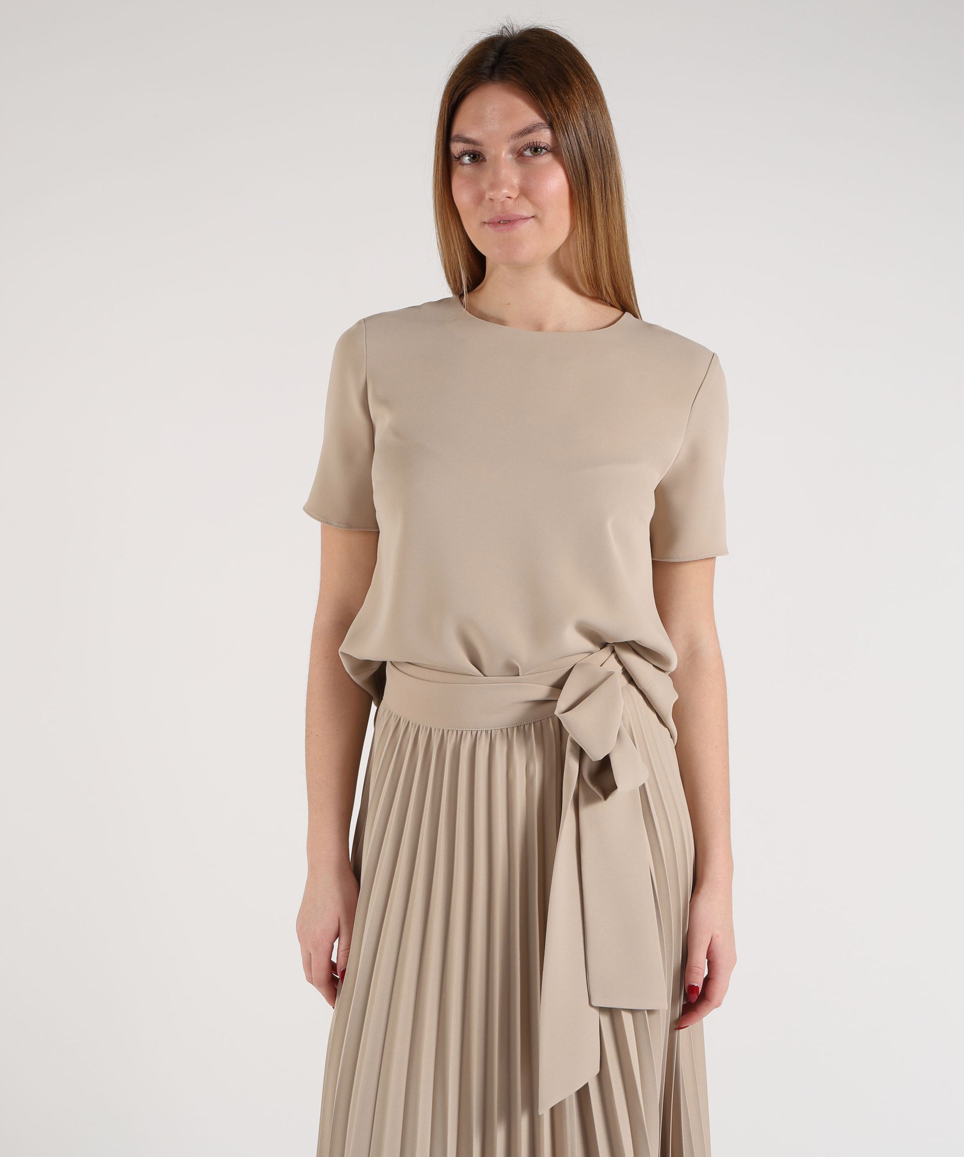 P.A.R.O.S.H. Blusa Donna Mezza Manica con Scollo Tondo e Apertura a Goccia