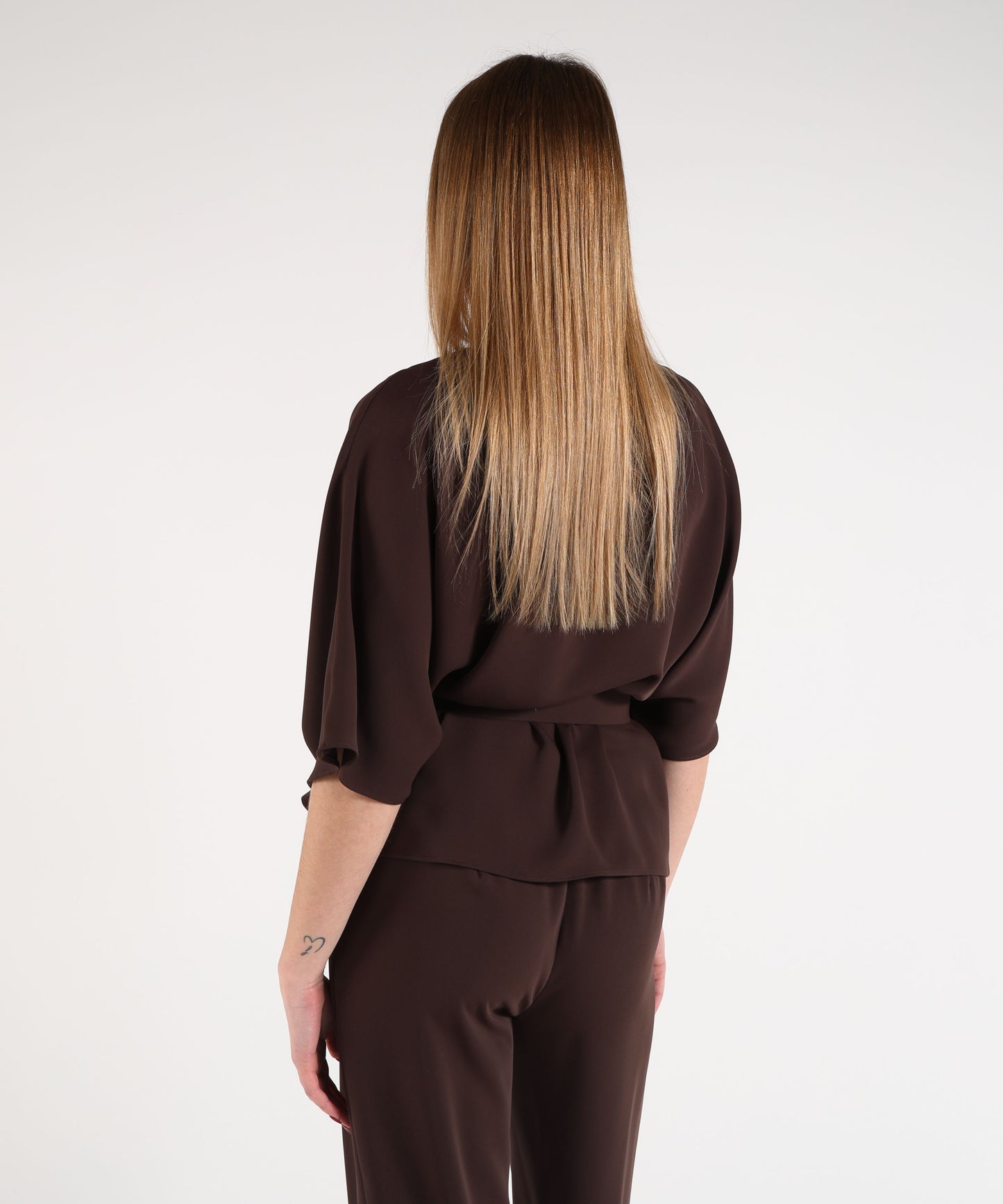 P.A.R.O.S.H. Blusa Donna Ampia con Scollo Tondo e Cintura in Tessuto