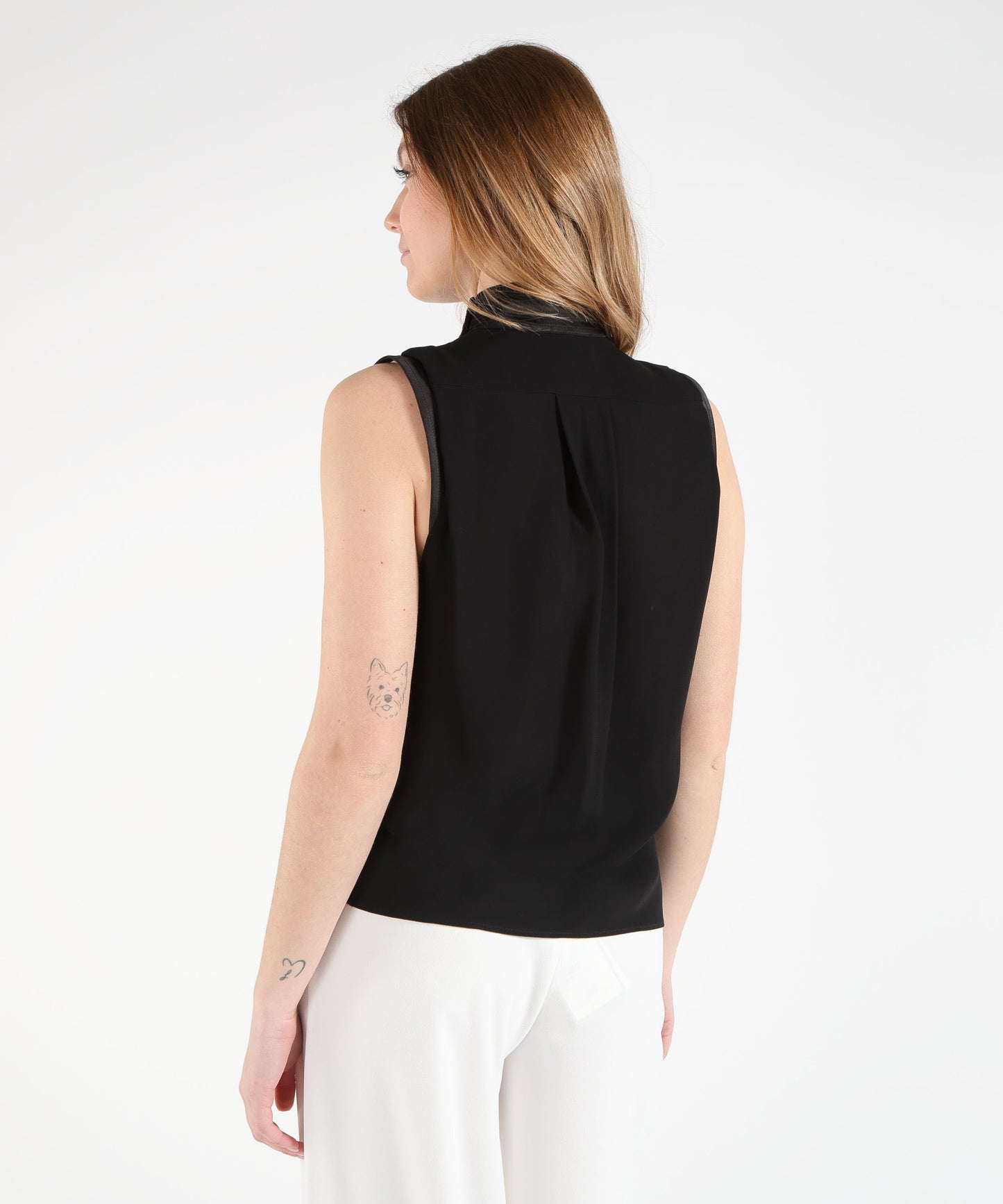 ELISABETTA FRANCHI Top in georgette di viscosa