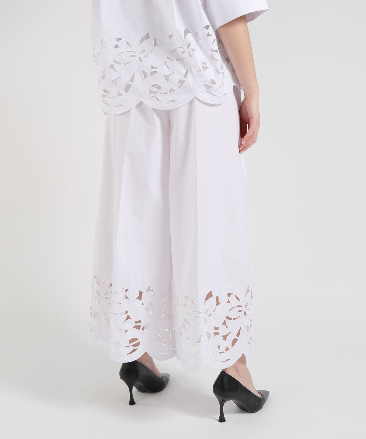 MEIMEI Pantalone ampio con ricamo