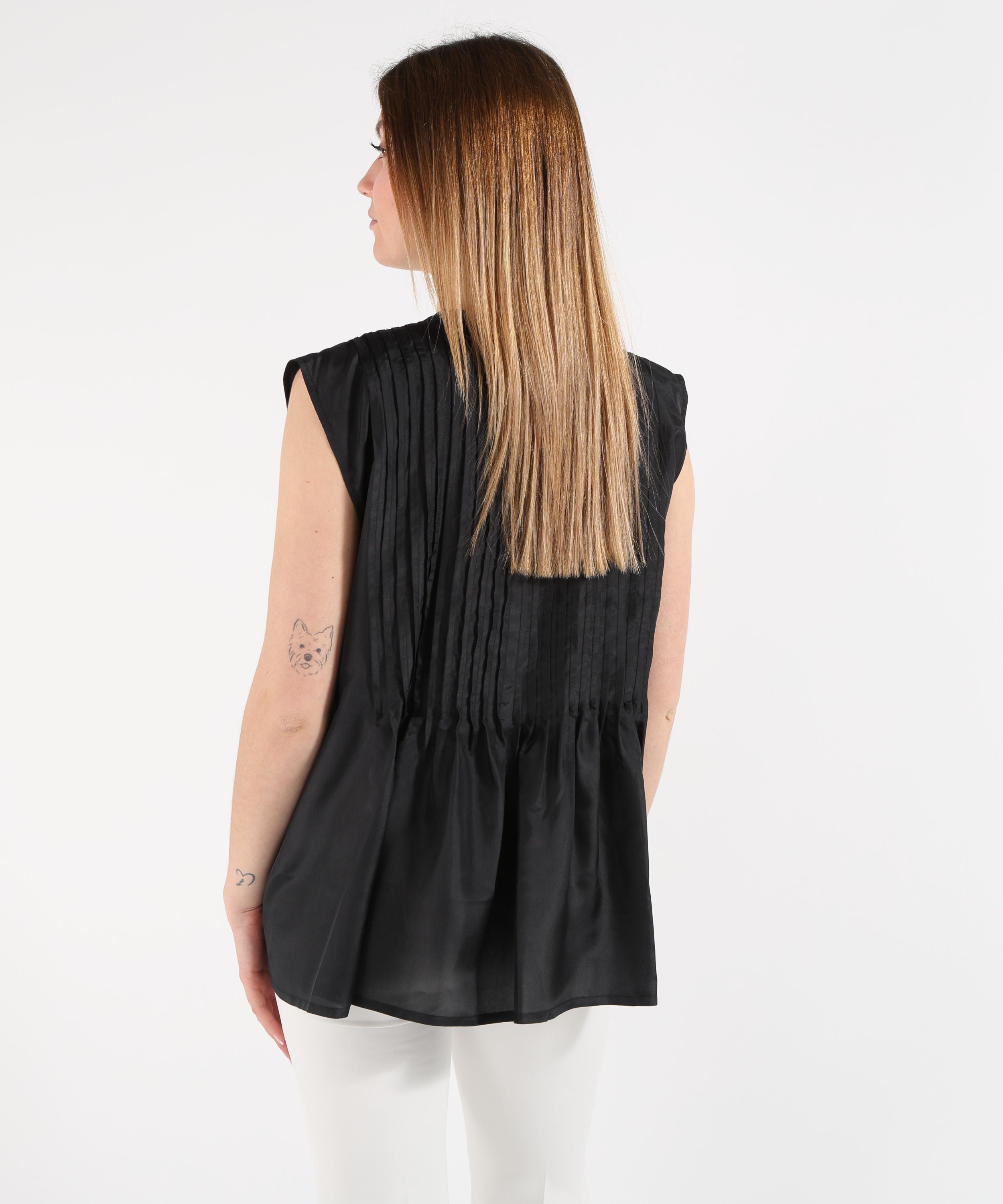 P.A.R.O.S.H. Blusa senza maniche in seta con plastron