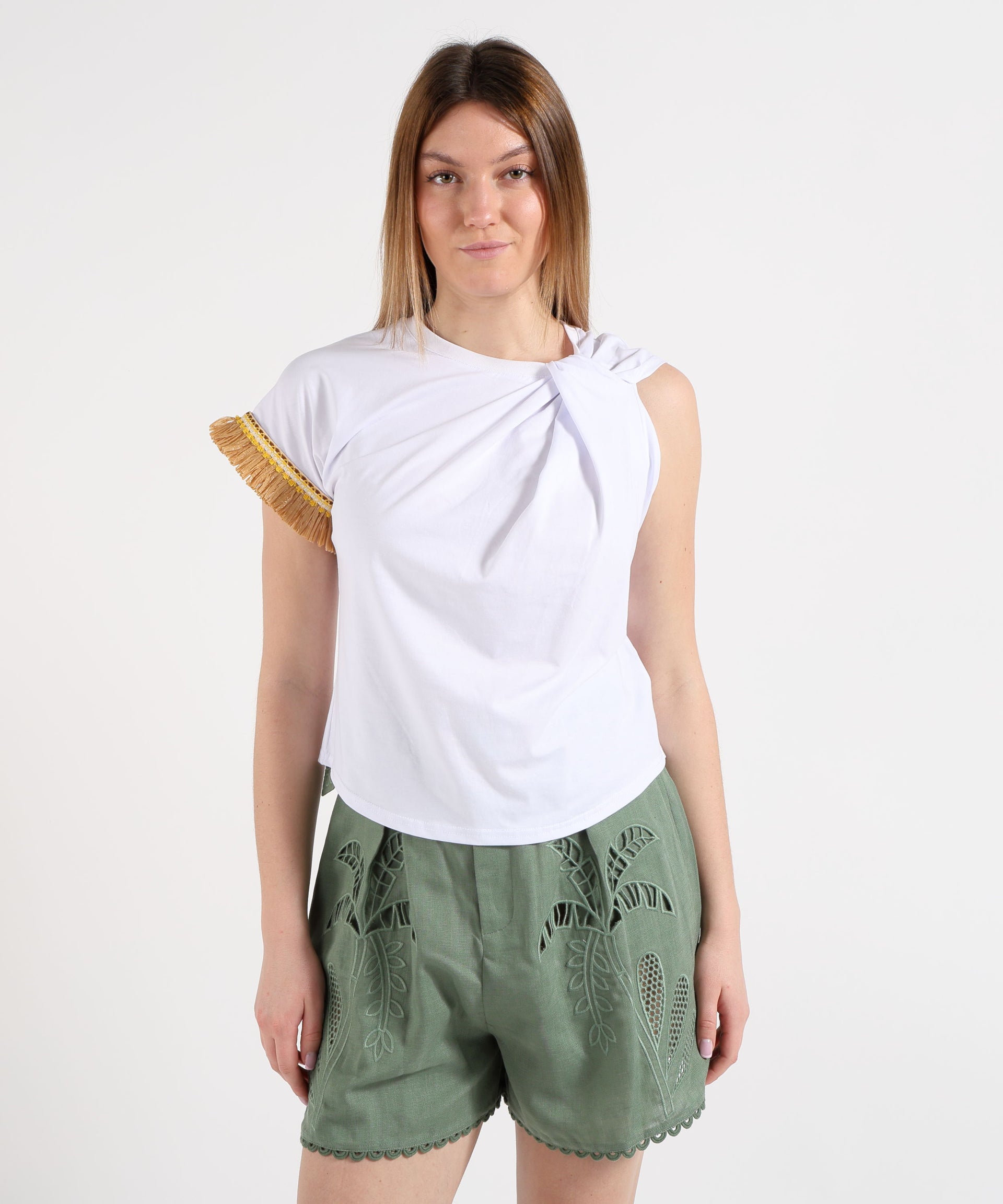 Amosa T-shirt Donna Bianca con Dettagli Originali