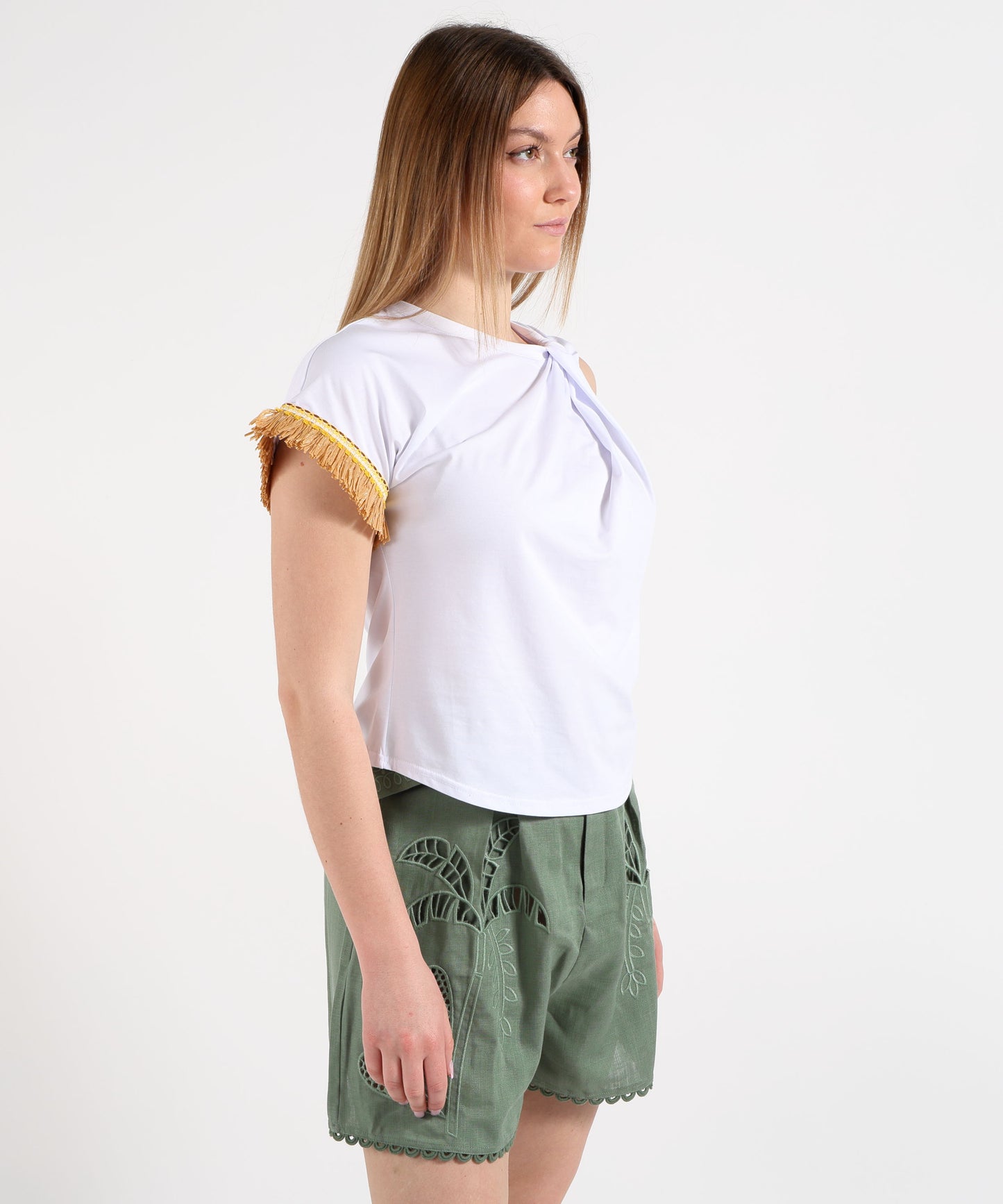 Amosa T-shirt Donna Bianca con Dettagli Originali