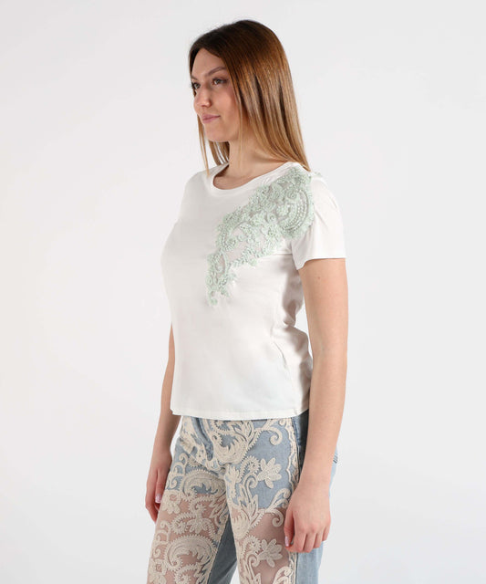 Amosa T-shirt Donna Bianca con Inserto Ricamato e Perline Verdi