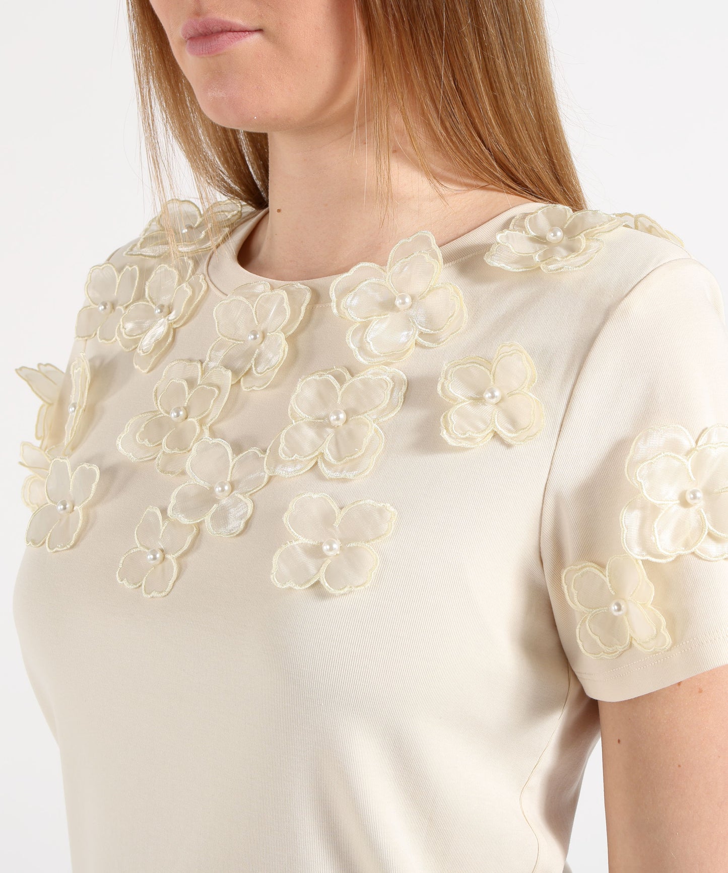 Amosa T-shirt Donna Ecru con Applicazioni Floreali