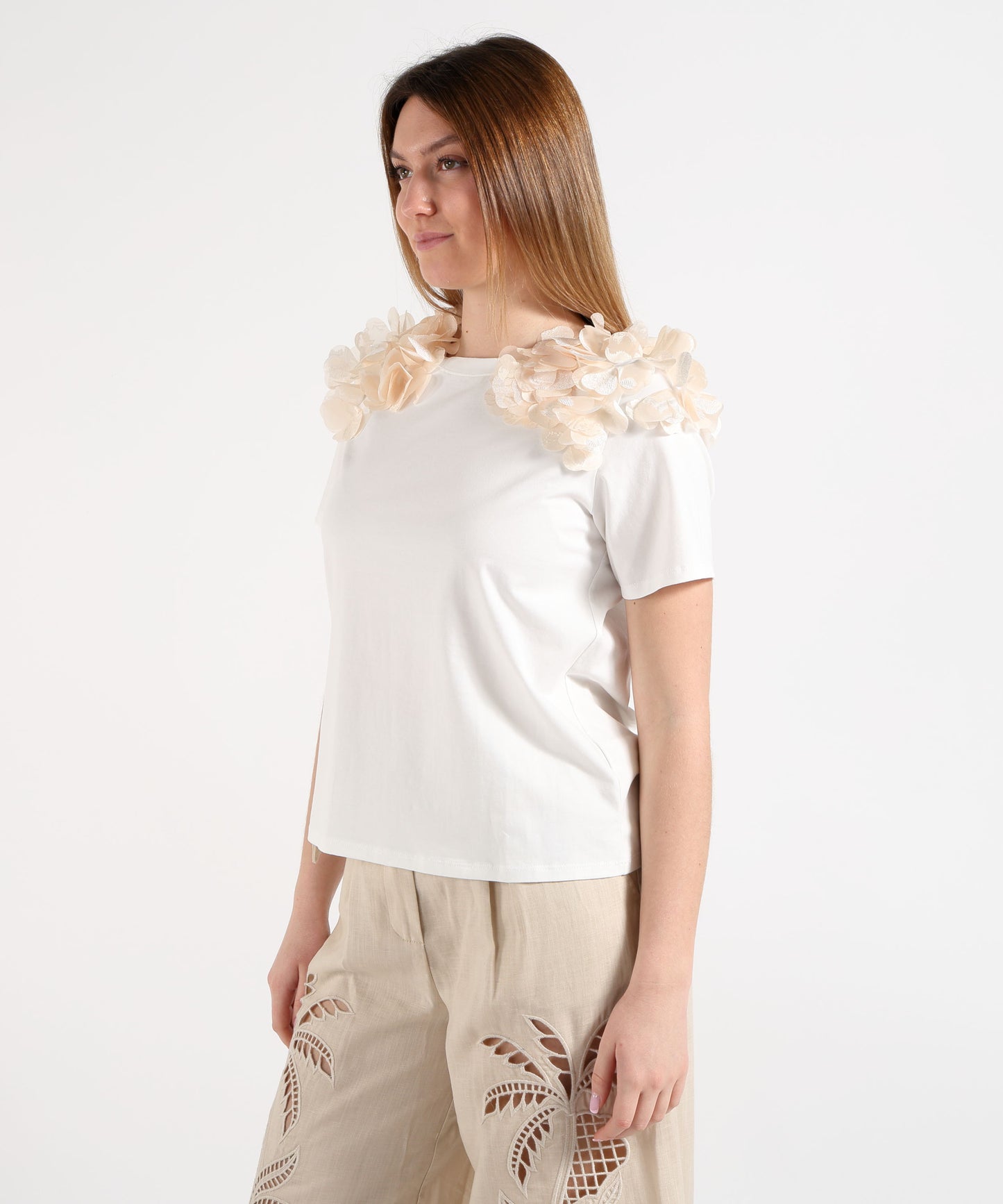 Amosa T-shirt Donna Bianca con Fiori a Contrasto