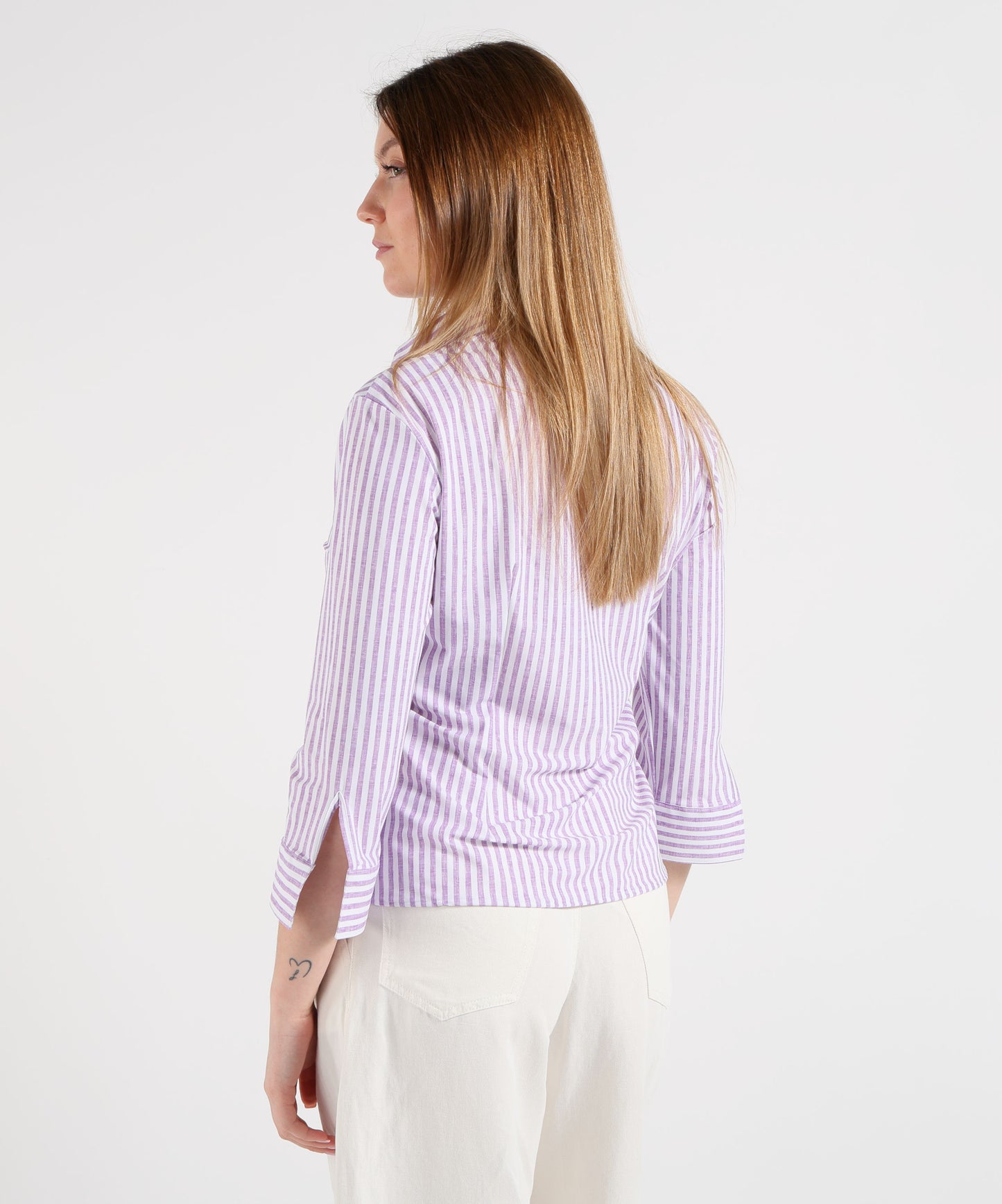 GHIRARDELLI Women’s Buttonless V-Neck Shirt