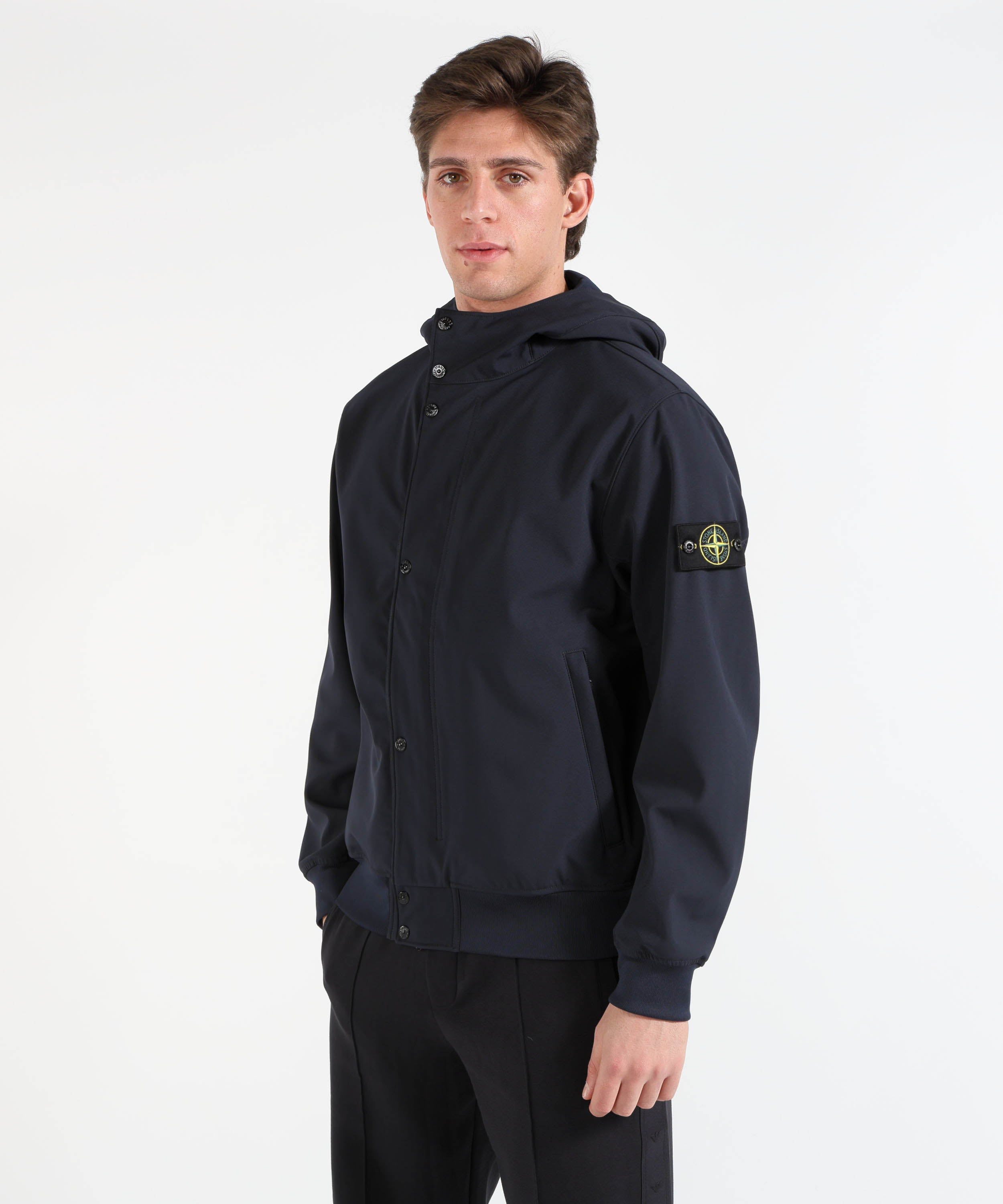 Parka STONE ISLAND LIGHT SOFT SHELL-R E.DYE® TECHNOLOGY IN RECYCLED POLYESTER - Giacca con cappuccio e membrana resistente ad acqua e vento Navy | STONE ISLAND