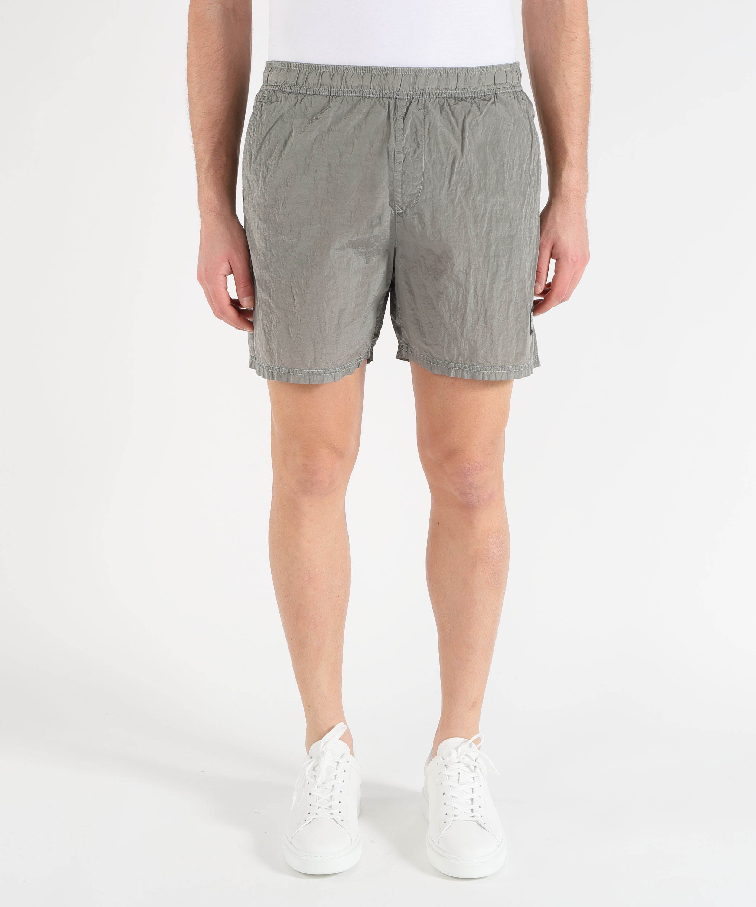 Costumi STONE ISLAND NYLON METAL IN ECONYL® - Pantaloncini da bagno media lunghezza regular con tasche Grigio perla | STONE ISLAND